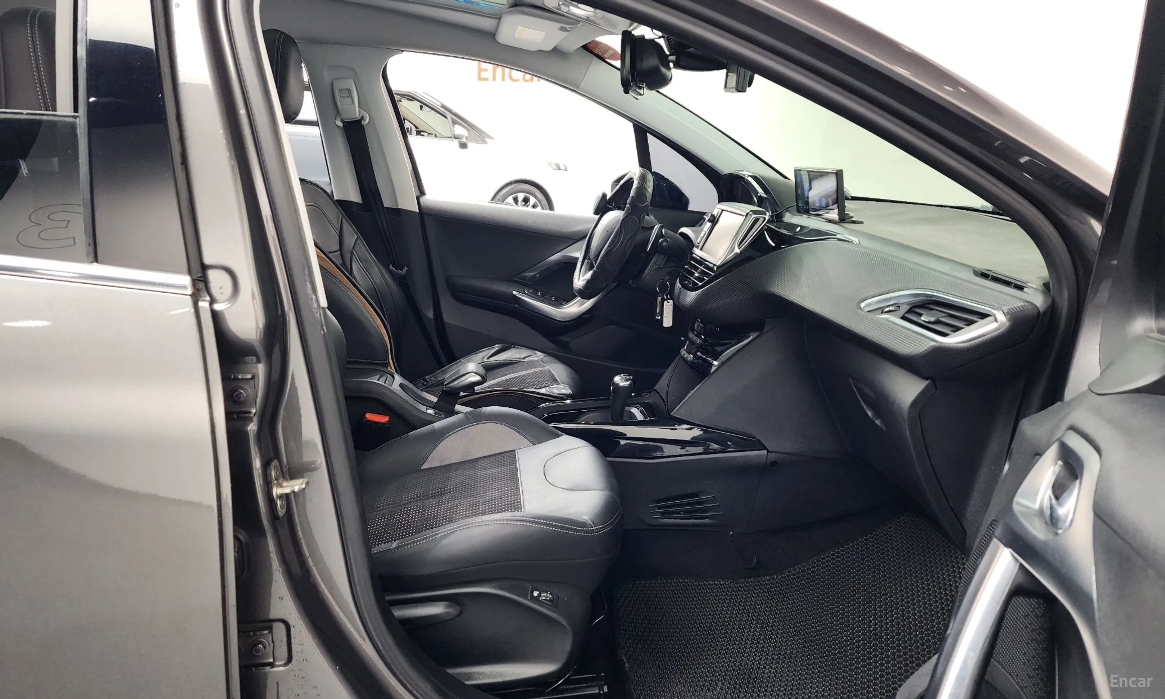Peugeot 2008. превью 11