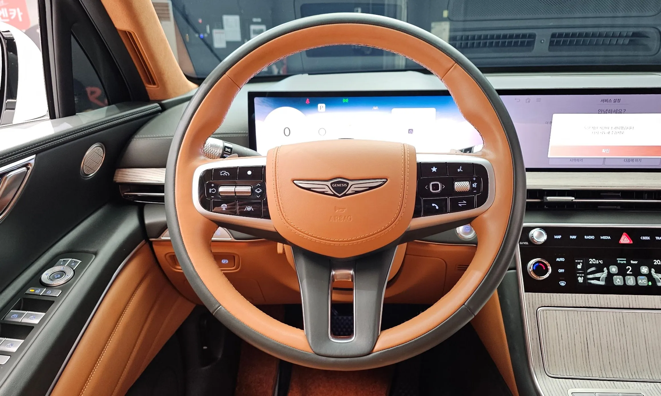 Genesis GV80 превью 13