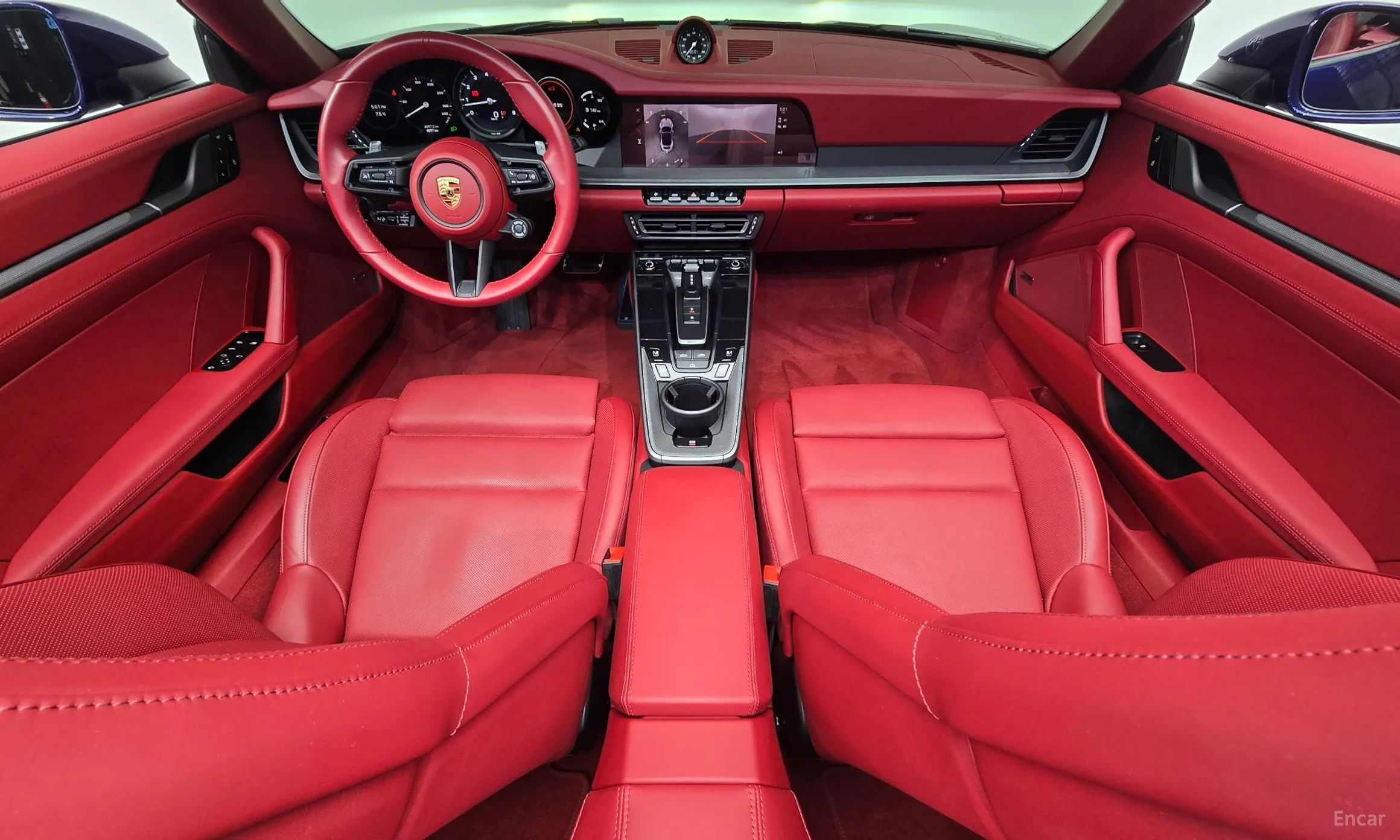 Porsche 911 (992) превью 7