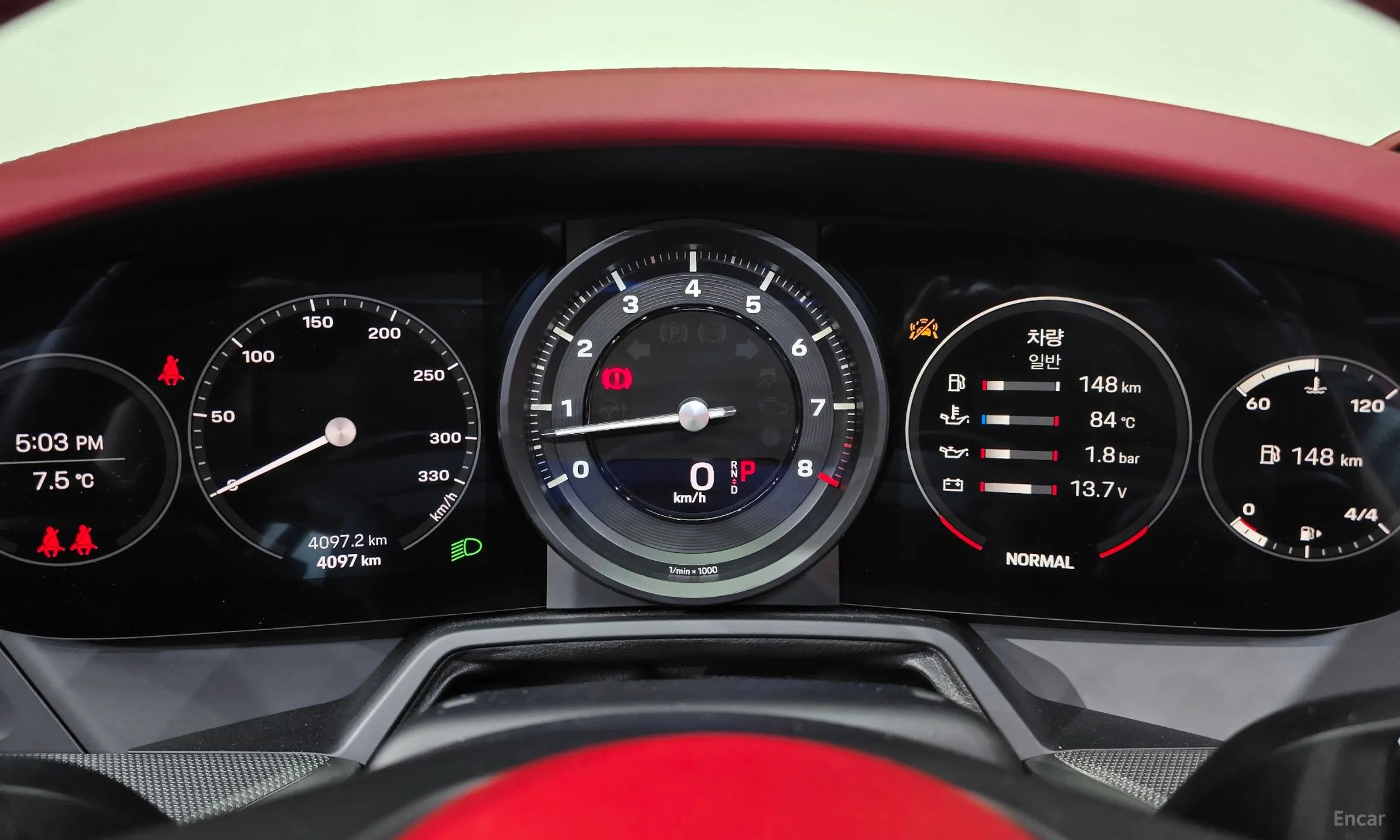 Porsche 911 (992) превью 8