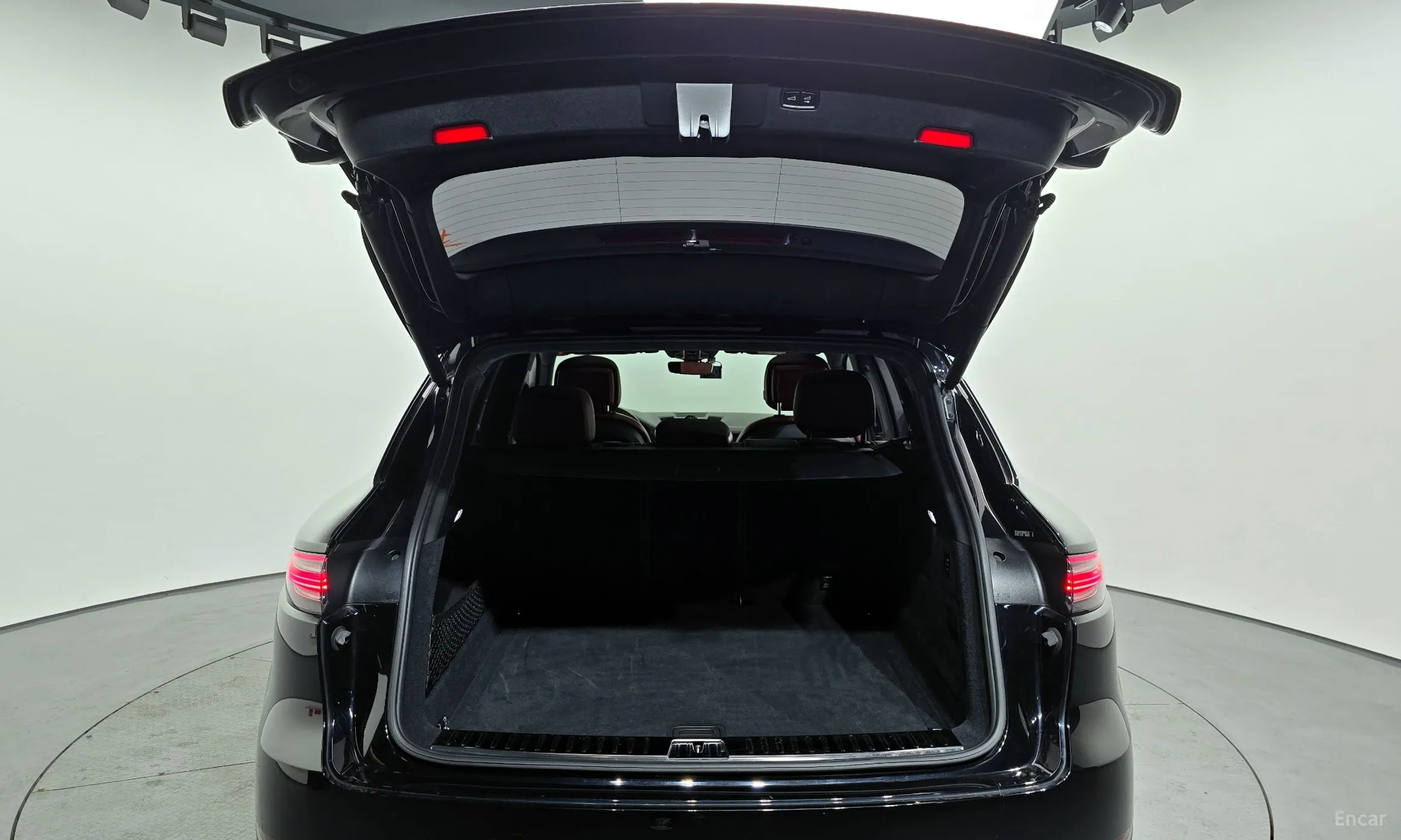 Porsche Cayenne (PO536) превью 20