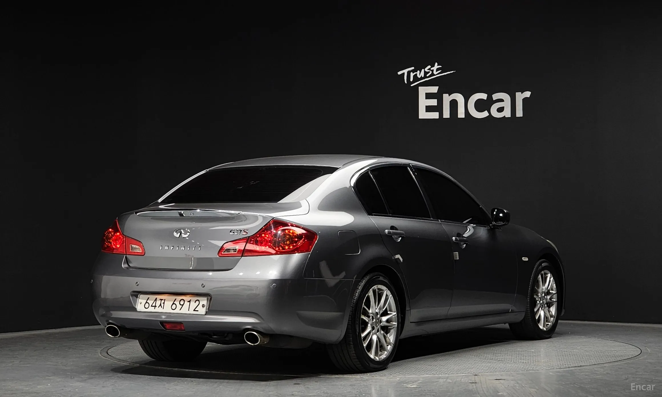 Infiniti G37