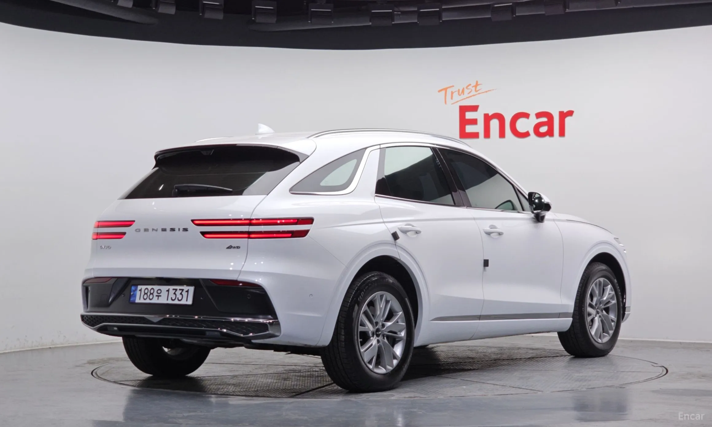 Genesis GV70 превью 2