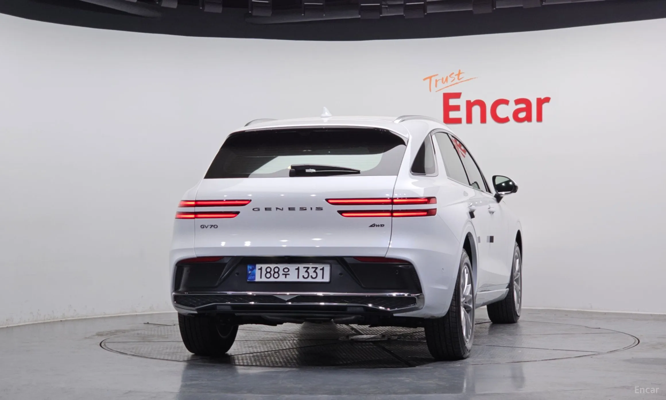 Genesis GV70 превью 4