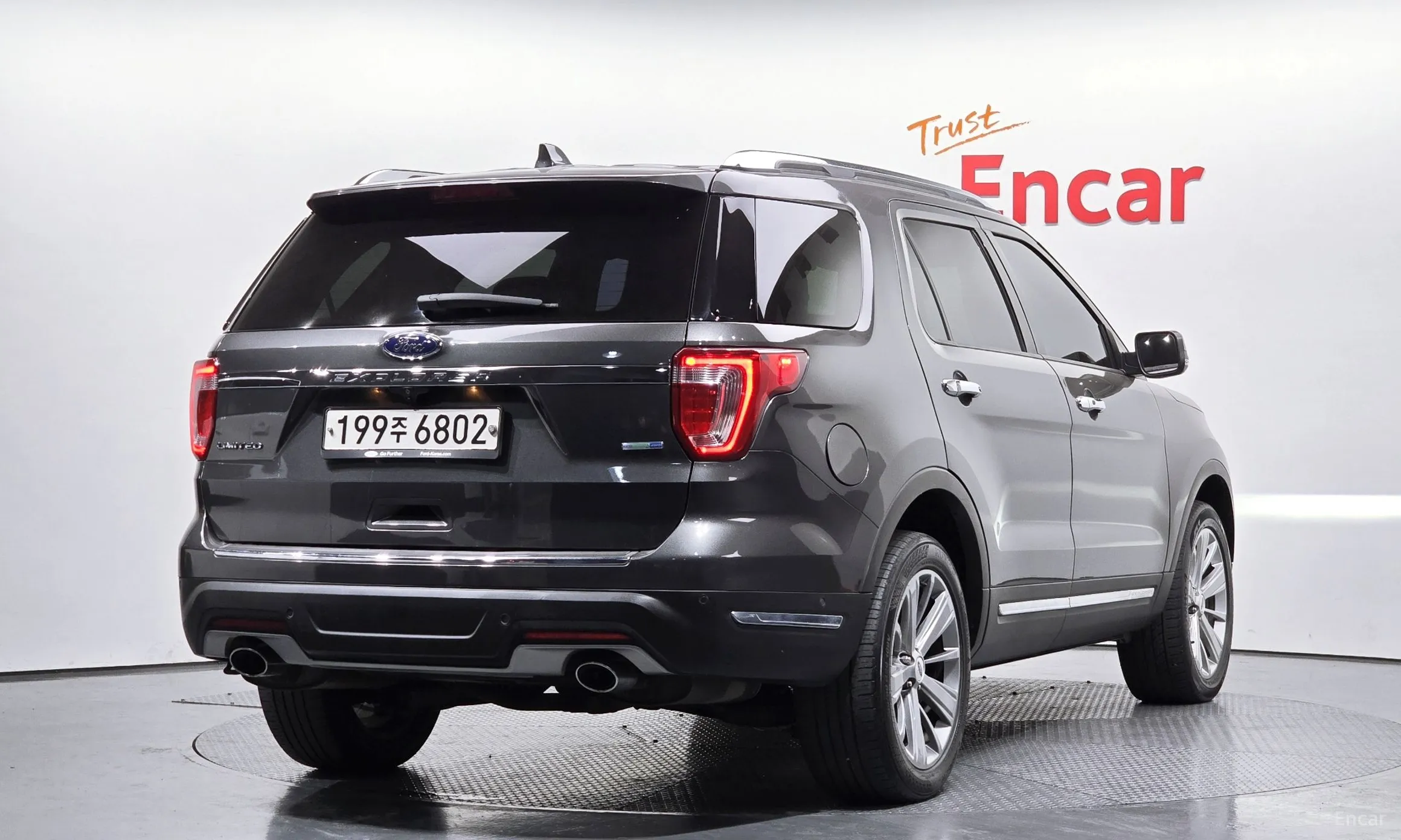 Ford Explorer превью 2