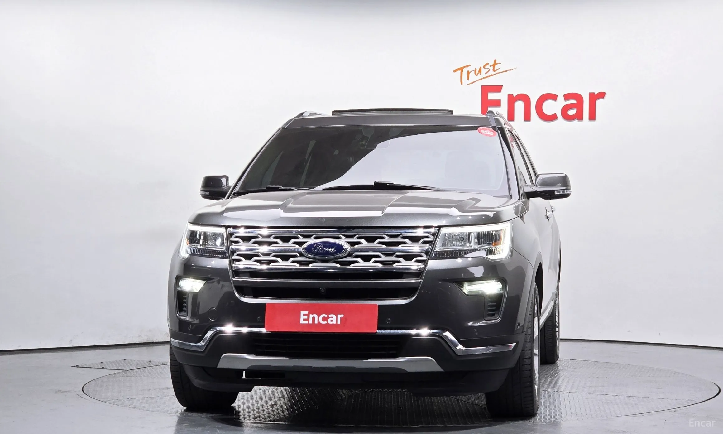 Ford Explorer превью 3