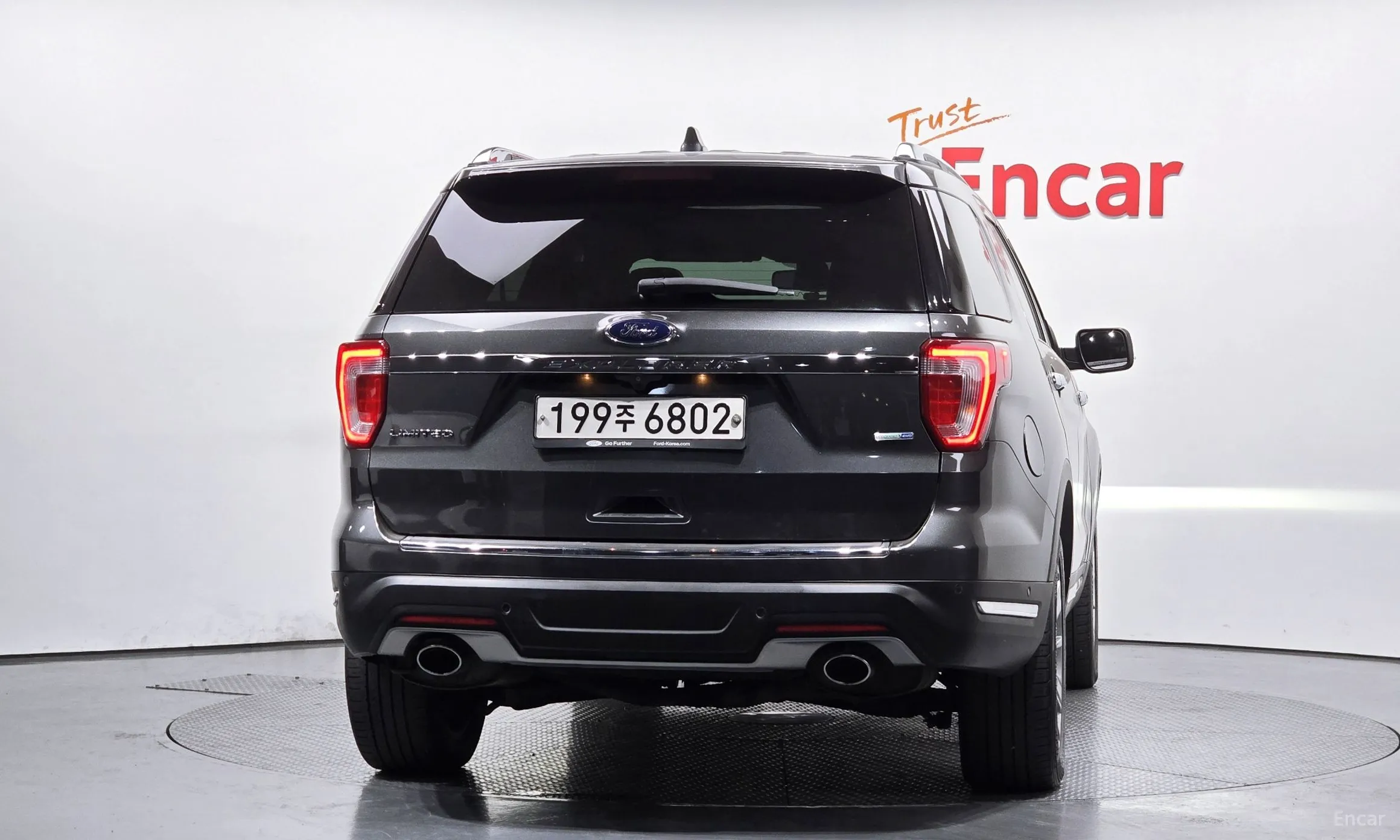 Ford Explorer превью 4