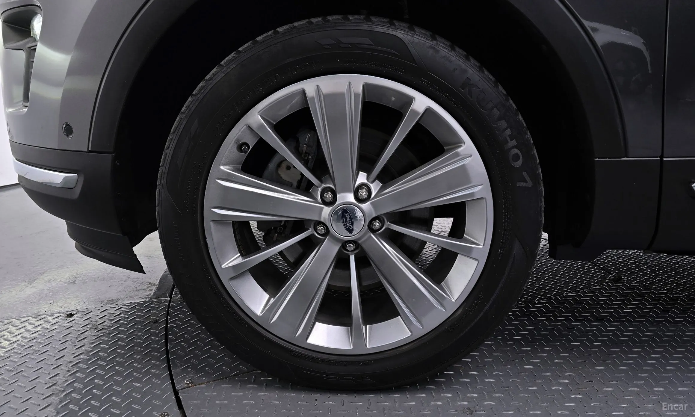 Ford Explorer превью 5