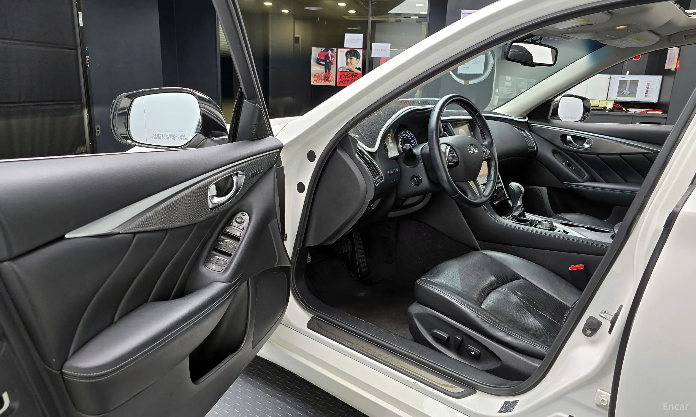 Infiniti Q50 превью 11