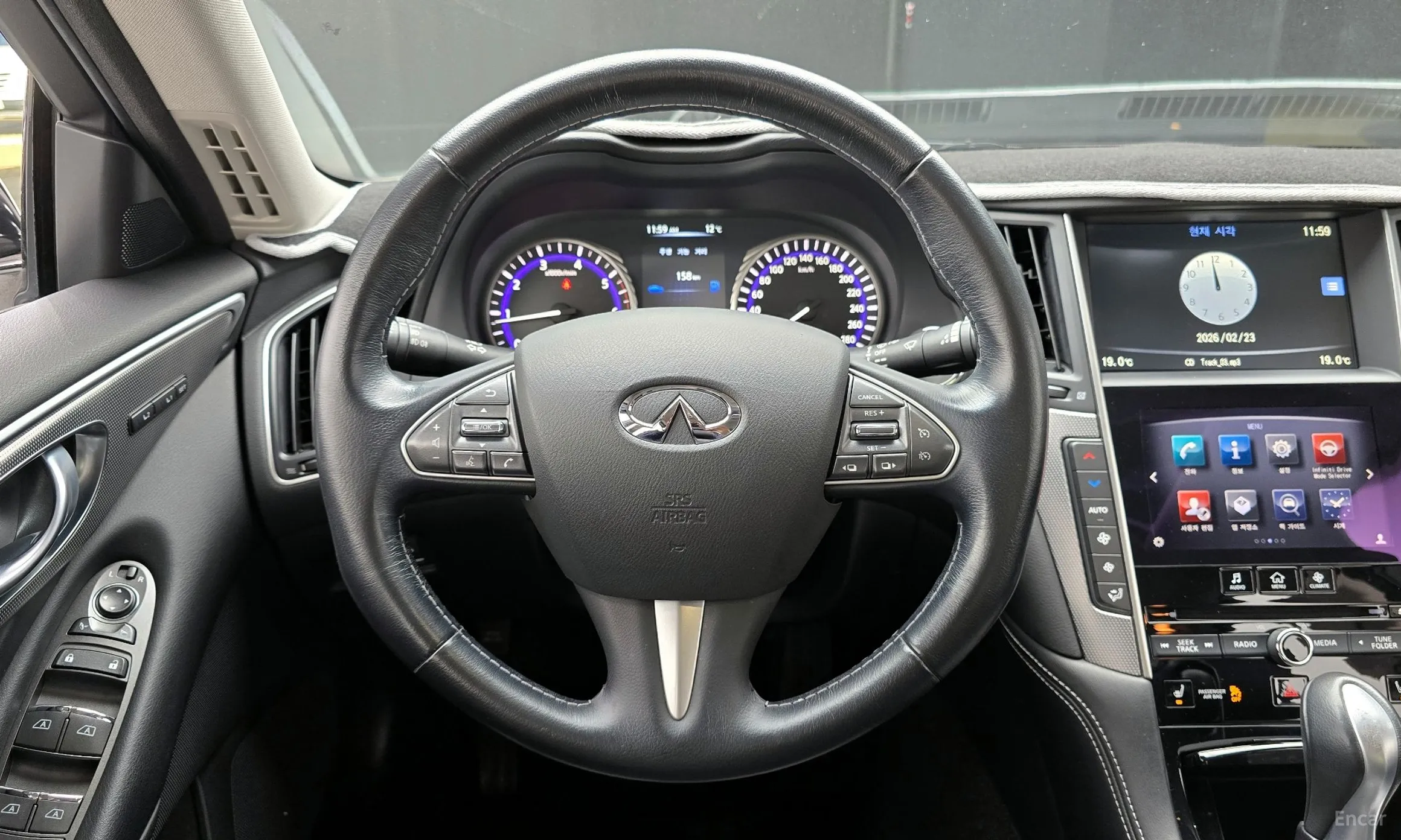 Infiniti Q50 превью 13