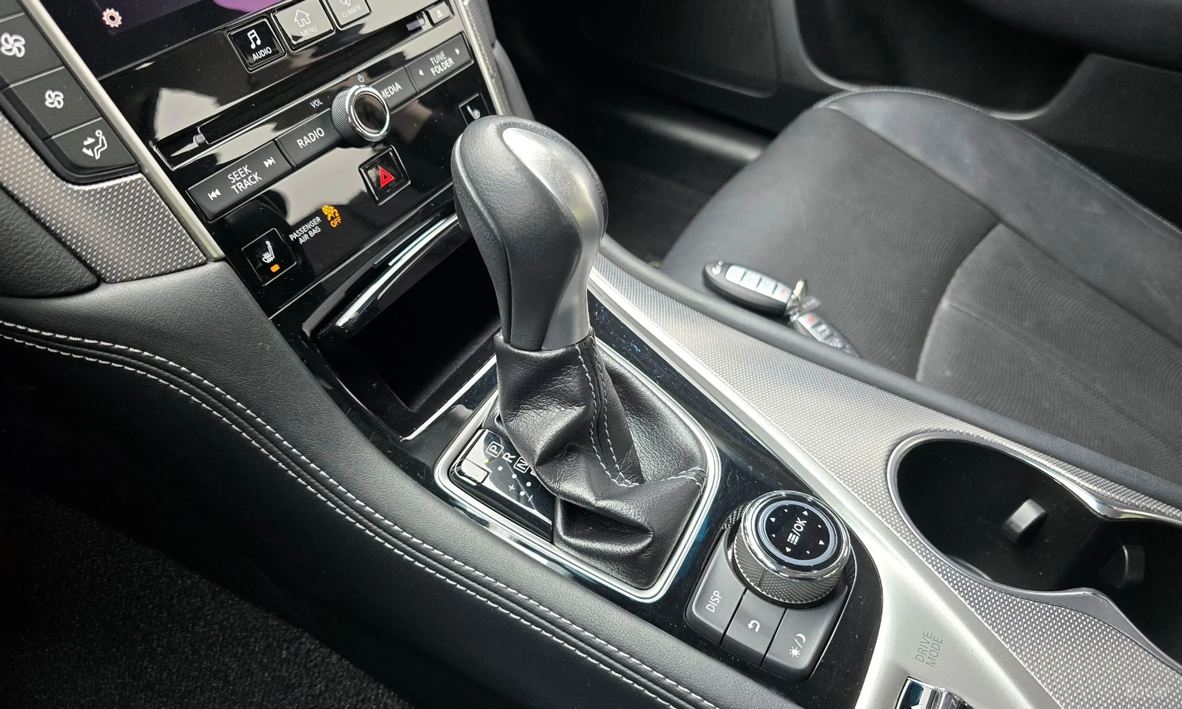 Infiniti Q50 превью 9