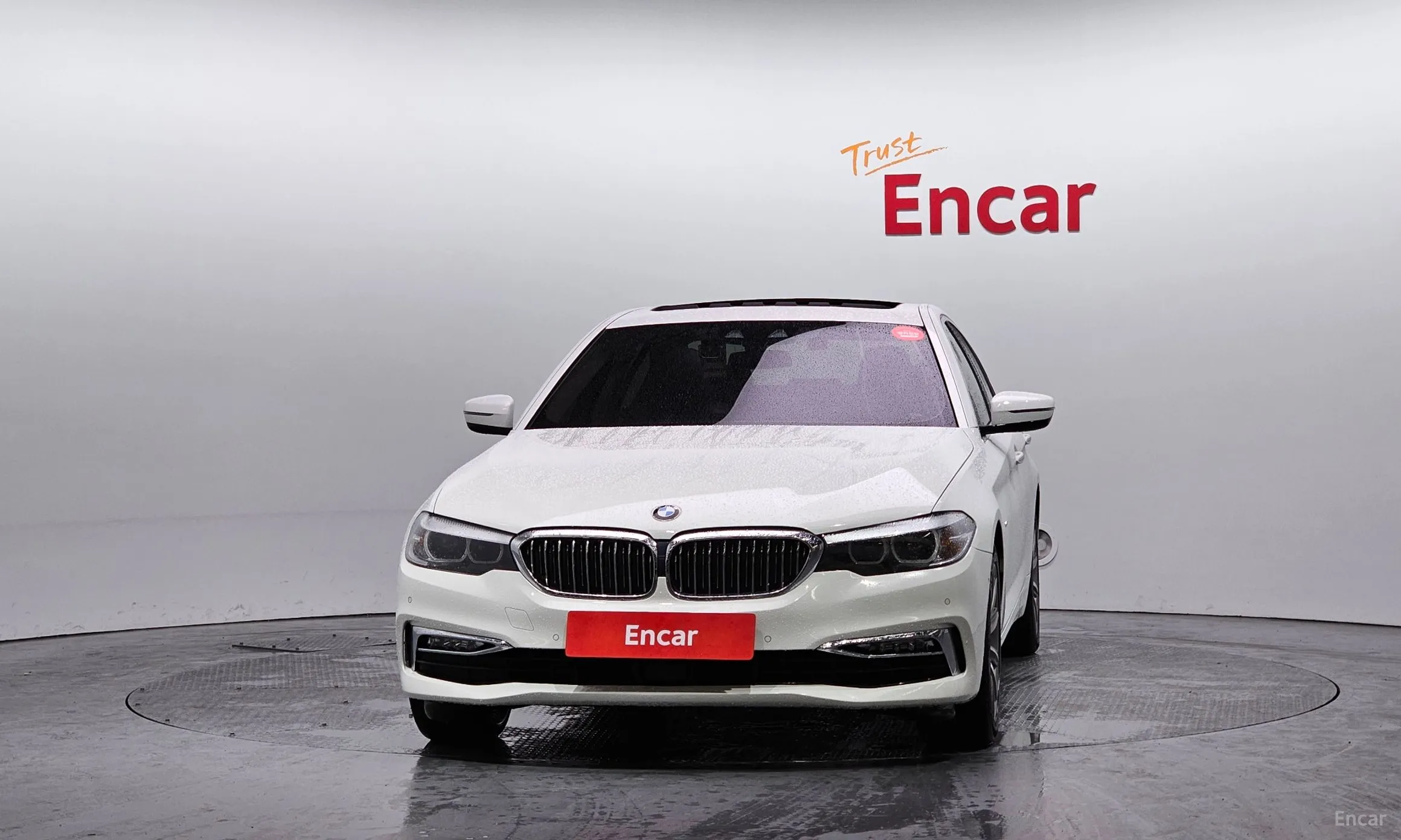 BMW 5 Series (G30) превью 3