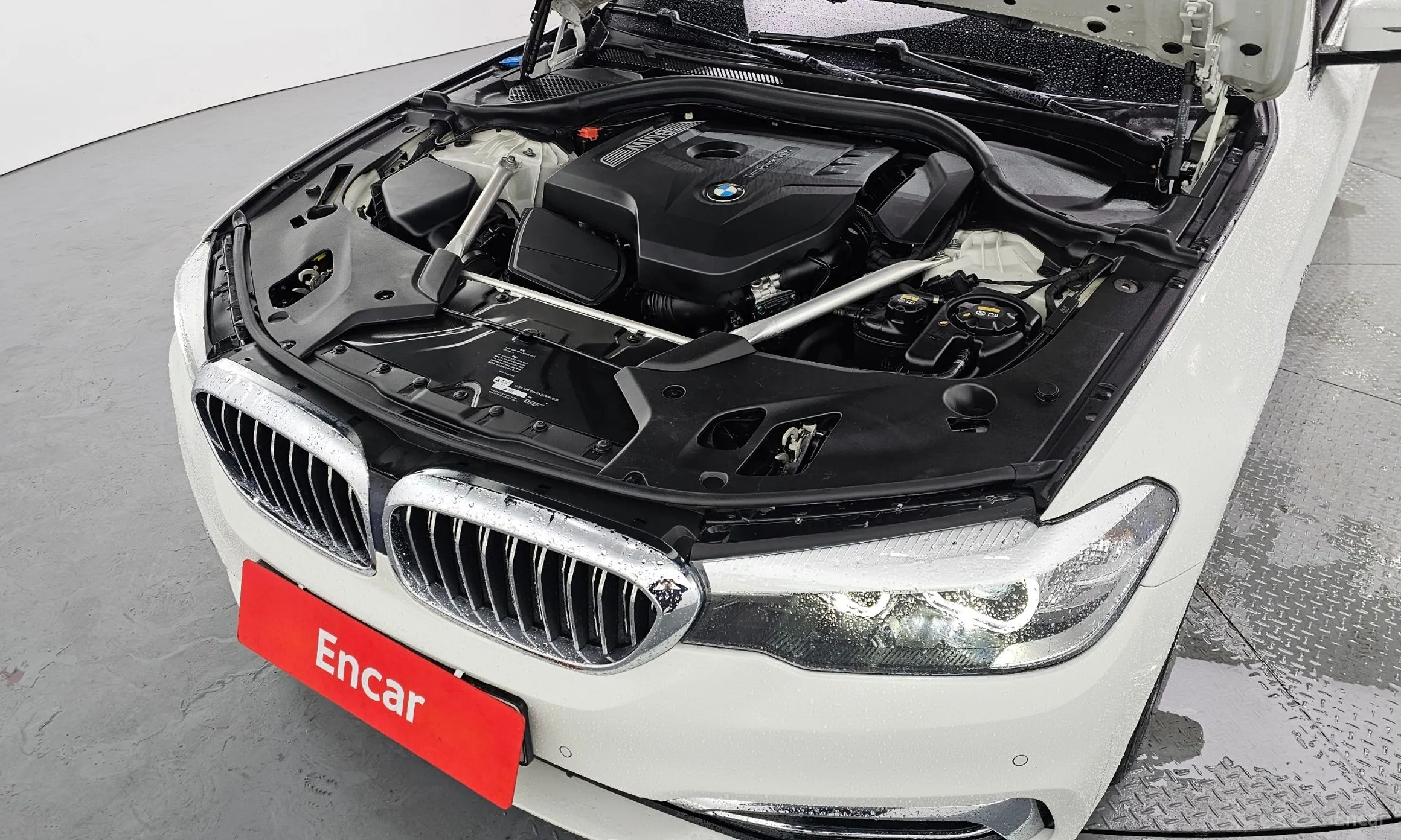 BMW 5 Series (G30) превью 6