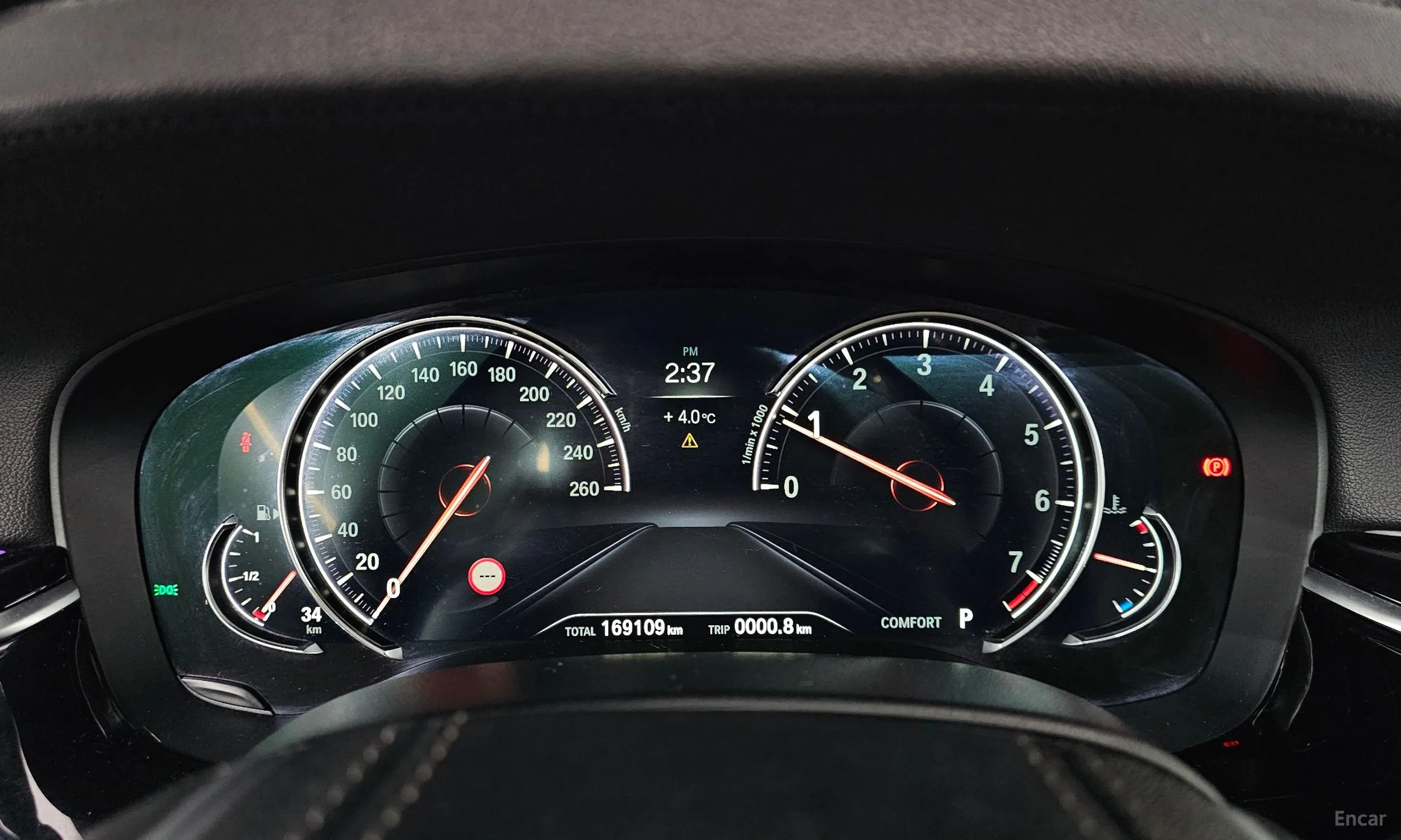 BMW 5 Series (G30) превью 8