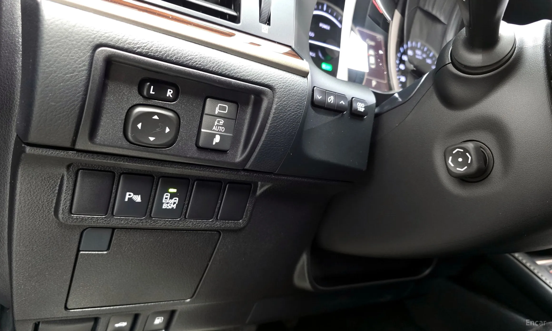 Lexus New ES300h превью 16