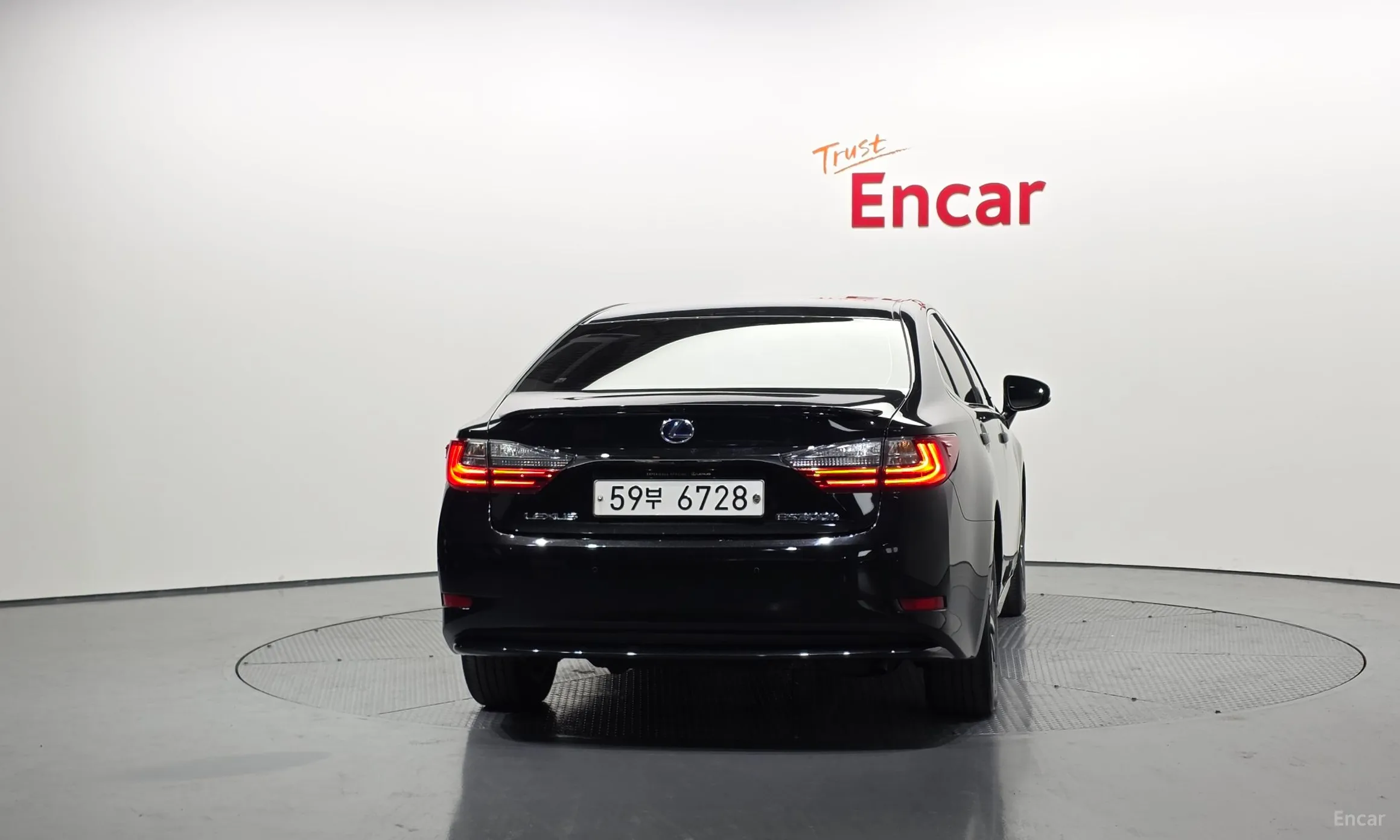 Lexus New ES300h превью 4