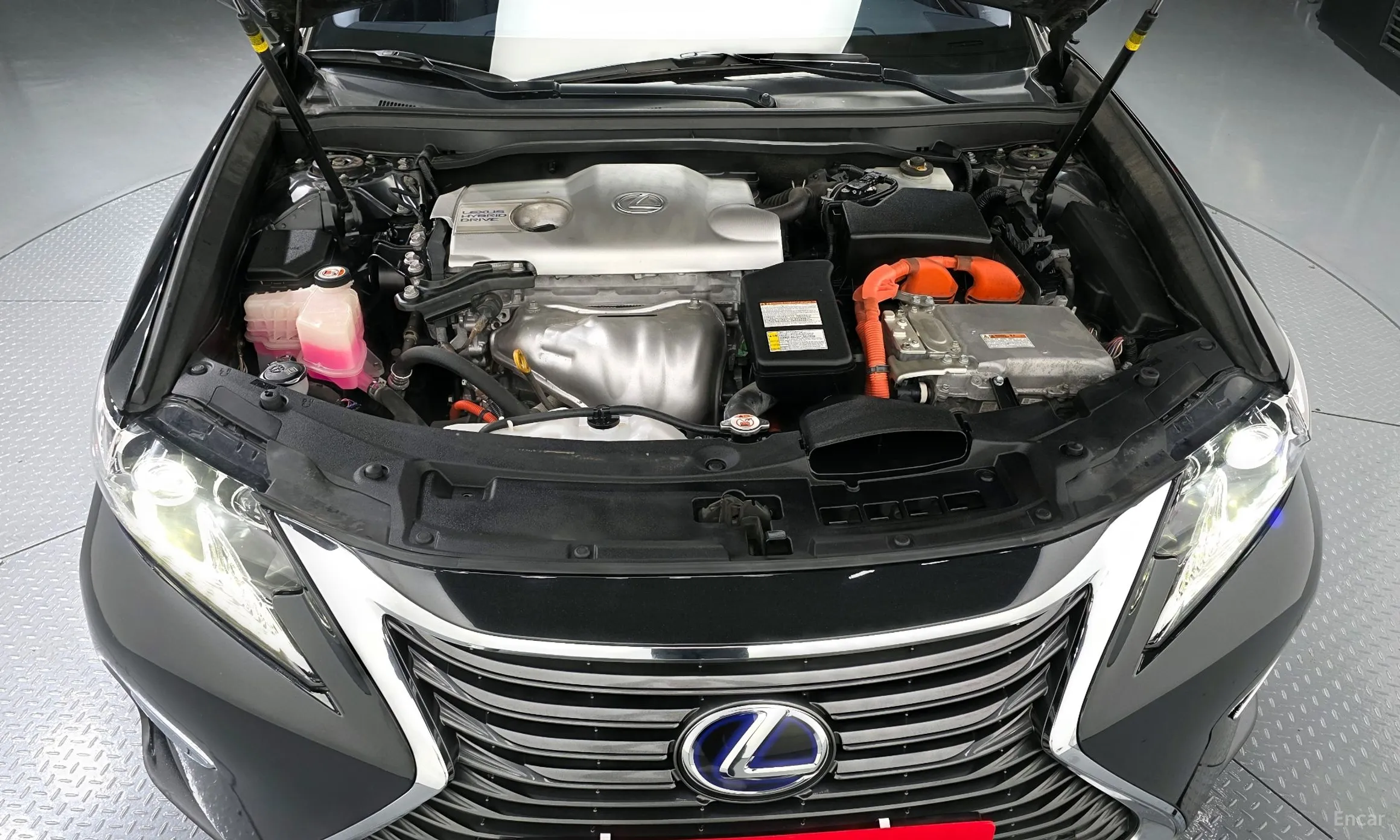 Lexus New ES300h превью 6
