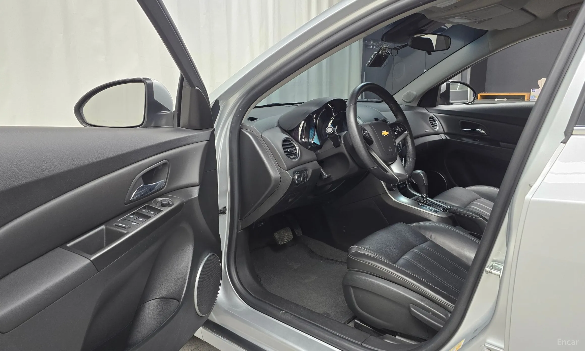 Chevrolet (GM Daewoo) Cruze превью 10