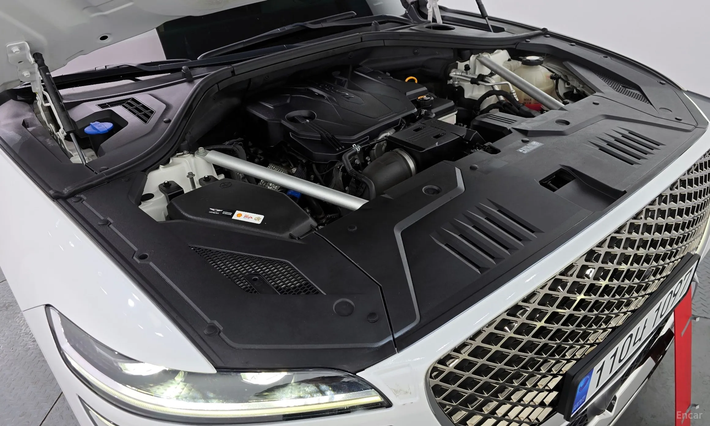 Genesis GV70 превью 6