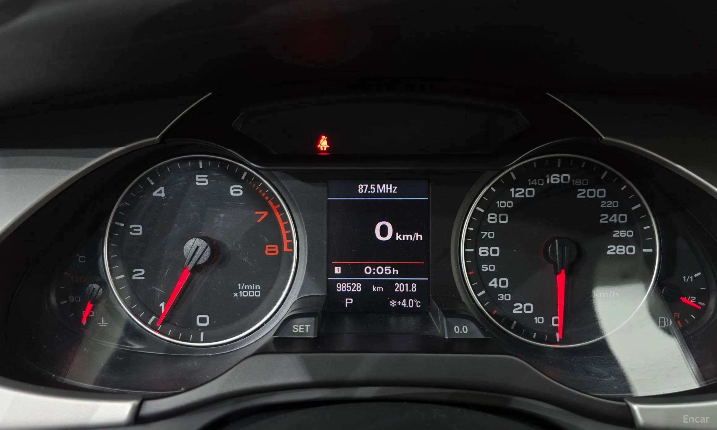 Audi New A4 превью 8