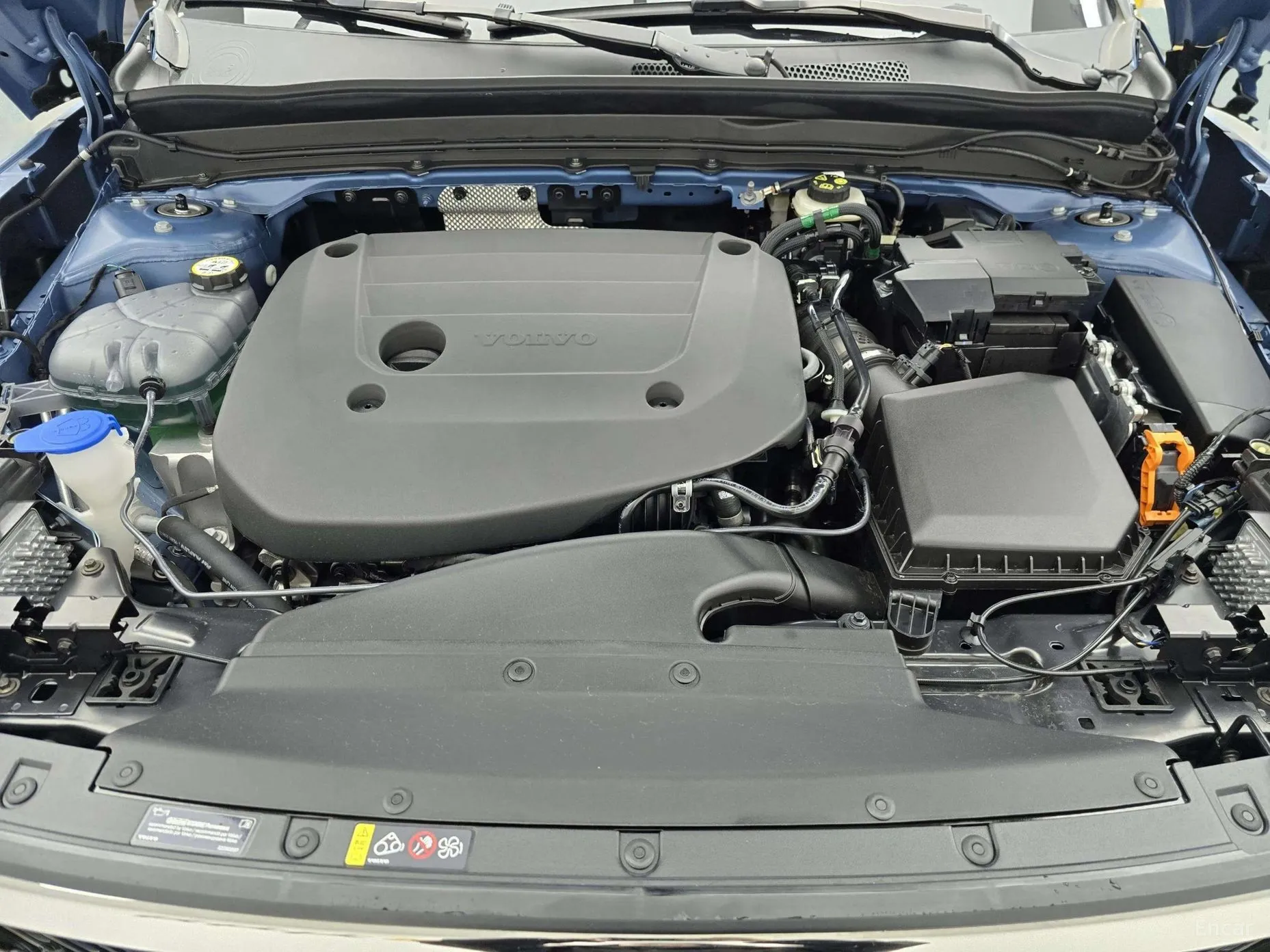 Volvo XC40 превью 11