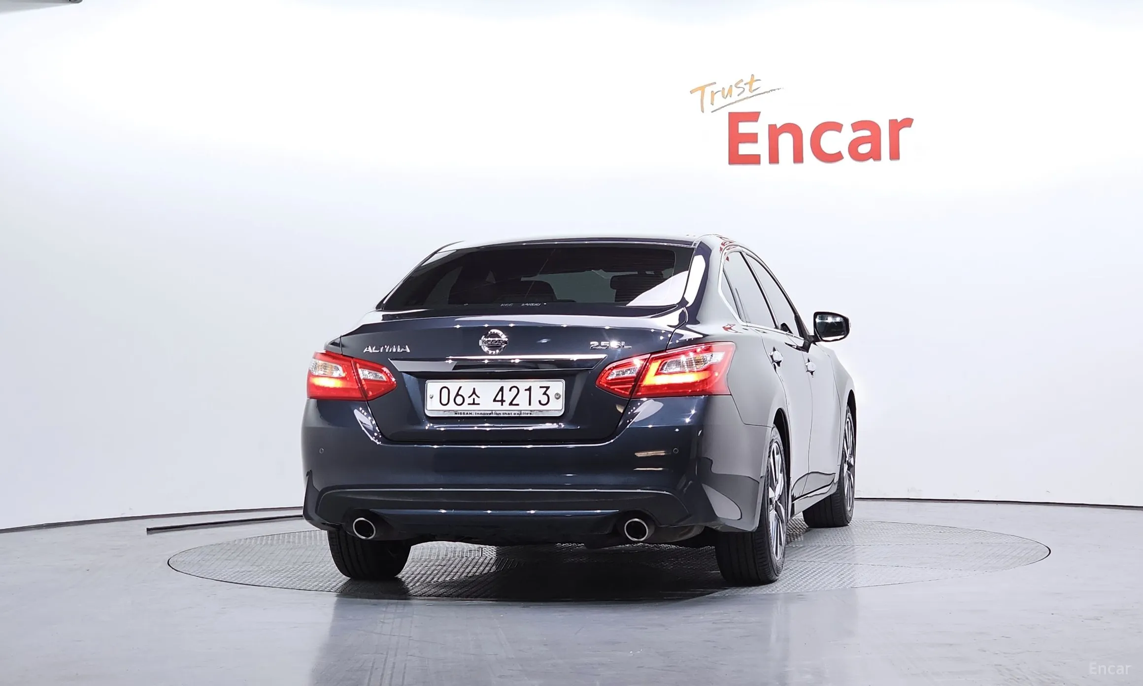 Nissan Altima превью 4