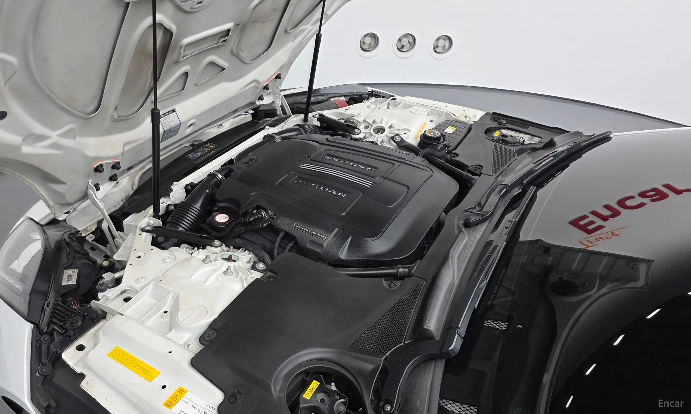 Jaguar F-TYPE превью 6