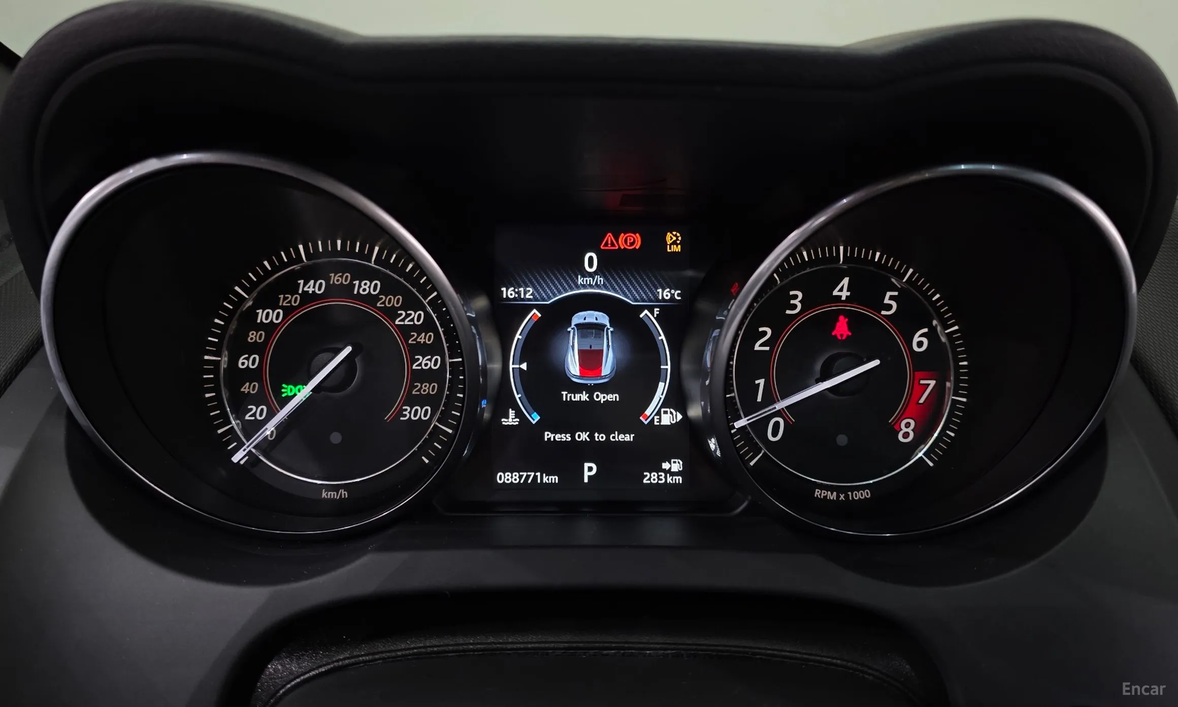 Jaguar F-TYPE превью 8