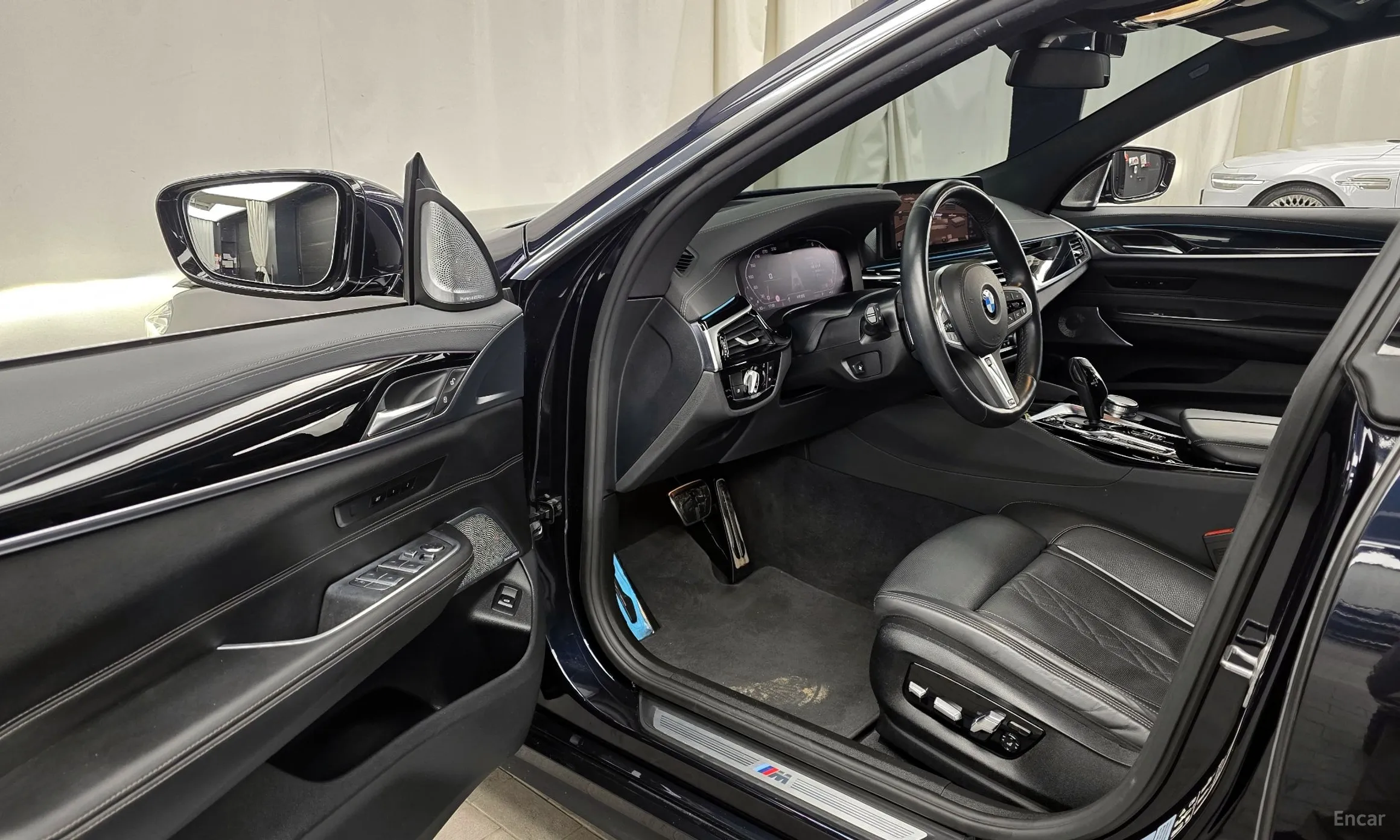 BMW 6-Series GT (G32) превью 10
