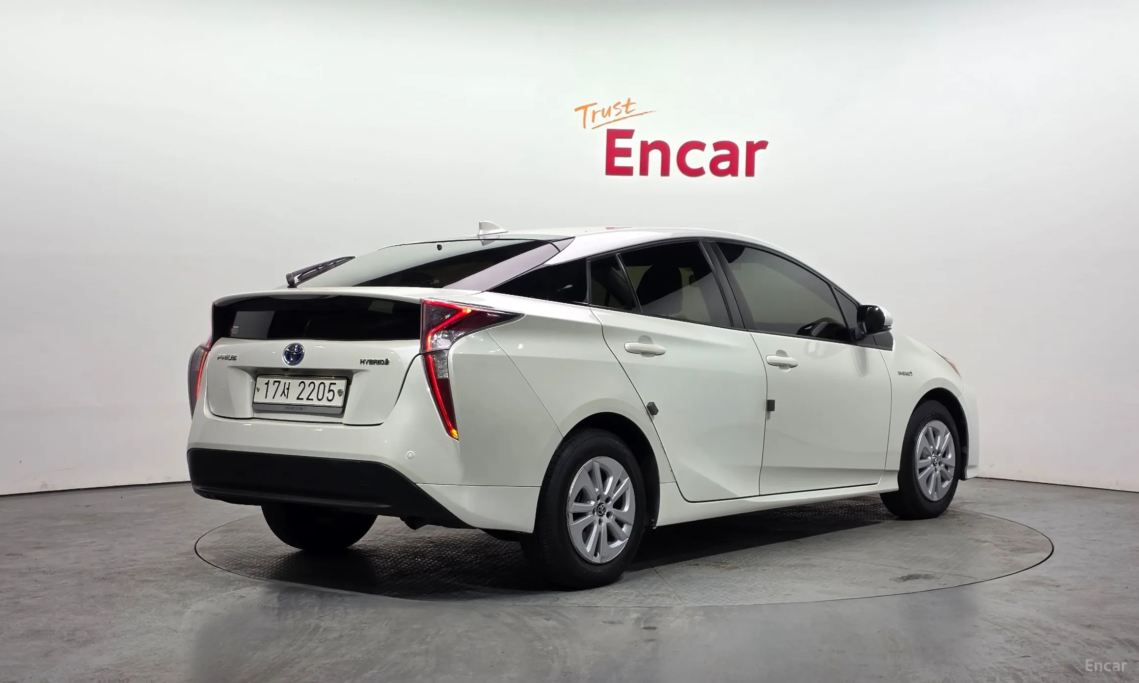 Toyota Prius 4th Generation превью 2