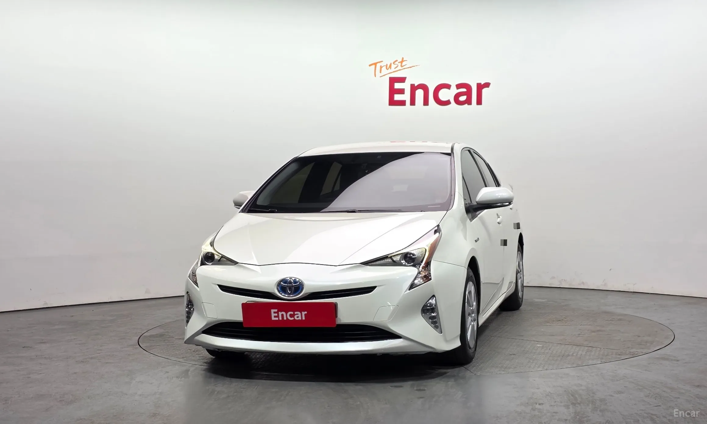 Toyota Prius 4th Generation превью 3