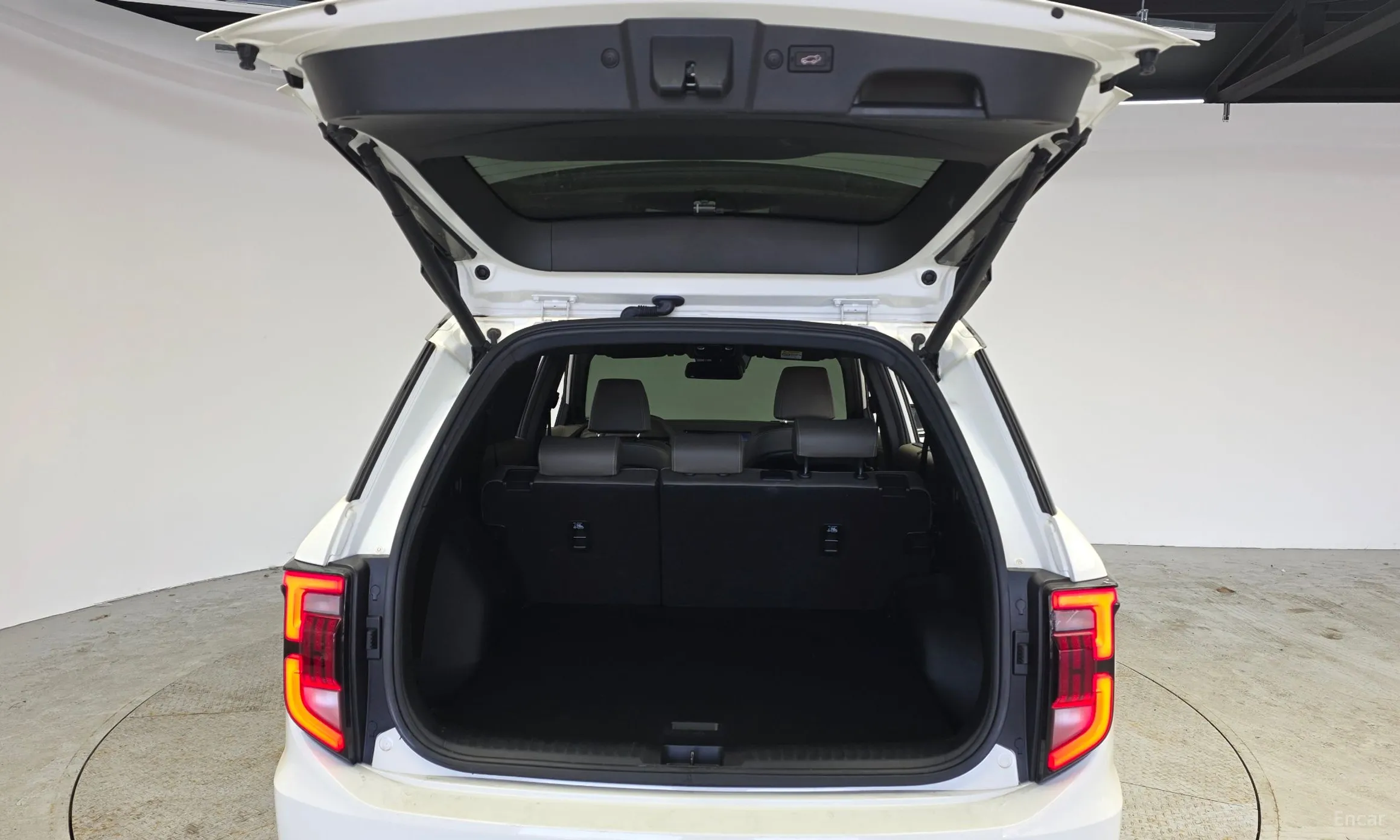 KG Mobility (SsangYong) Torres превью 20