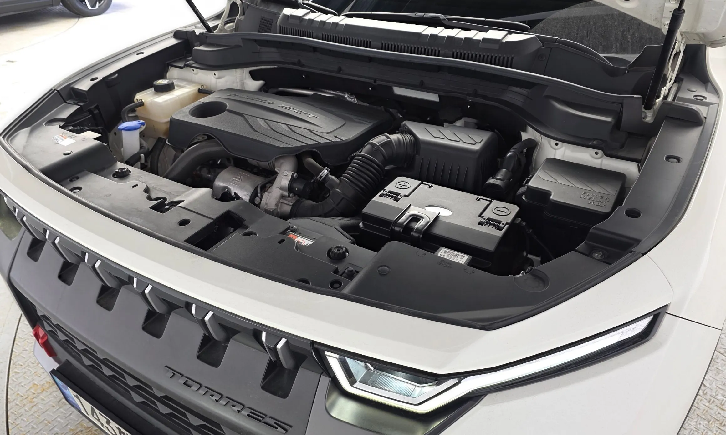KG Mobility (SsangYong) Torres превью 6