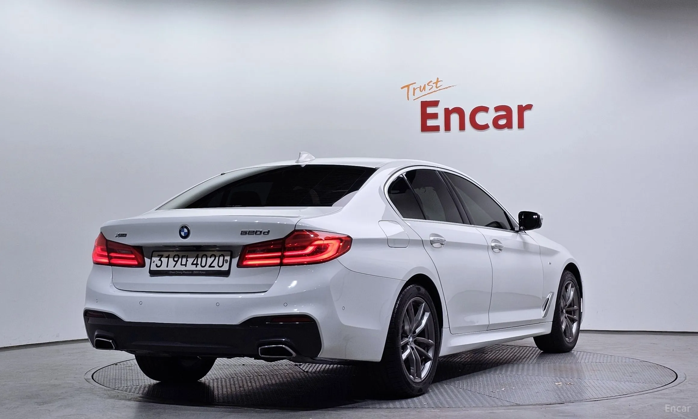 BMW 5 Series (G30)