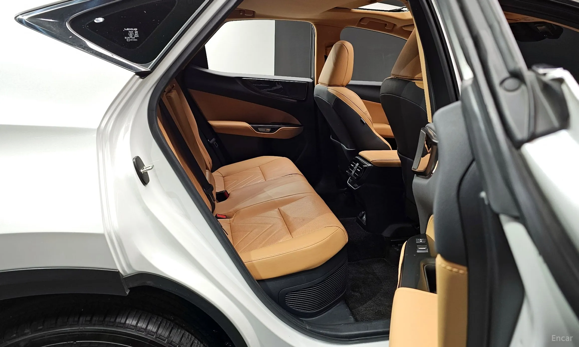 Lexus NX350h Gen 2 превью 12