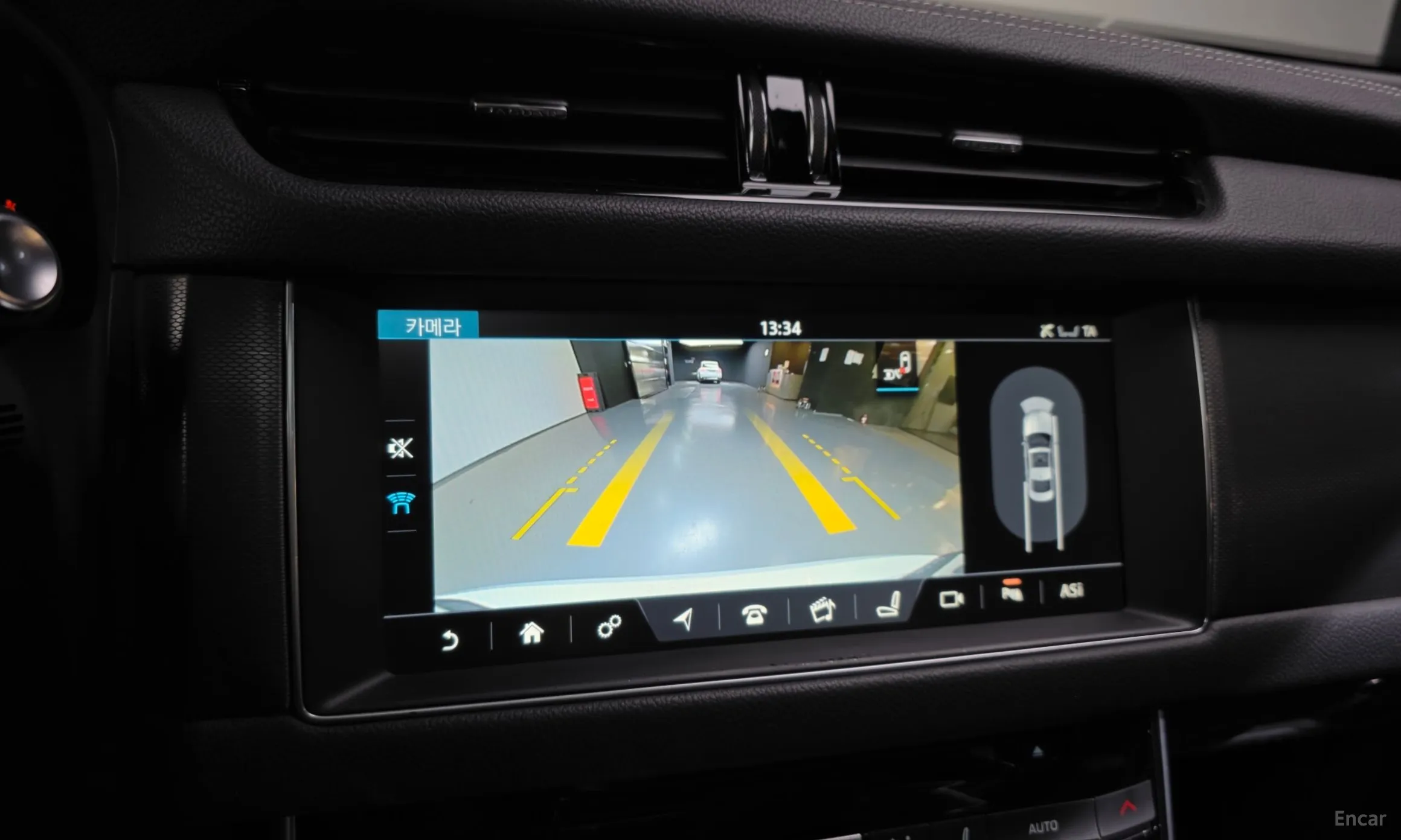 Jaguar XF (x260) превью 15