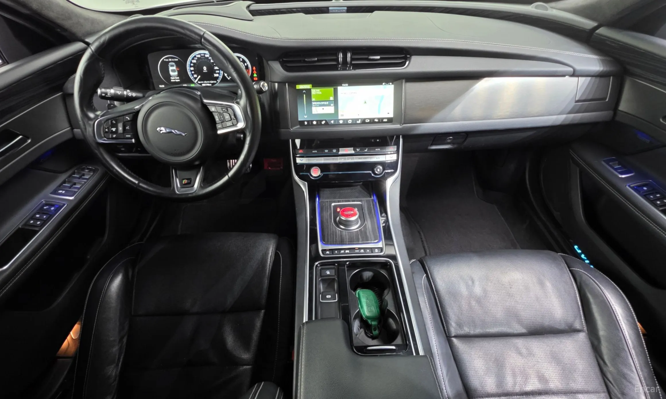 Jaguar XF (x260) превью 7
