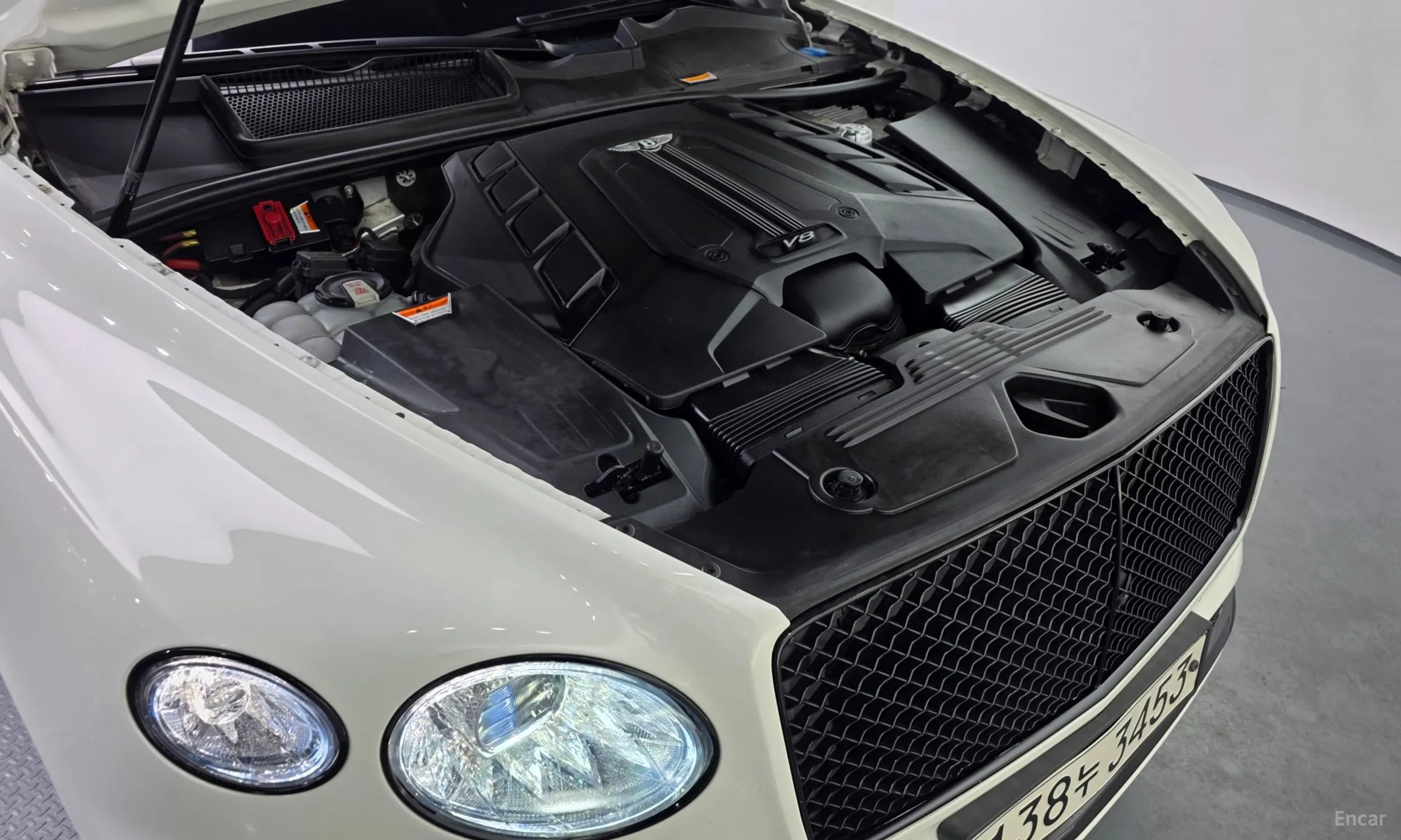 Bentley Bentayga превью 6
