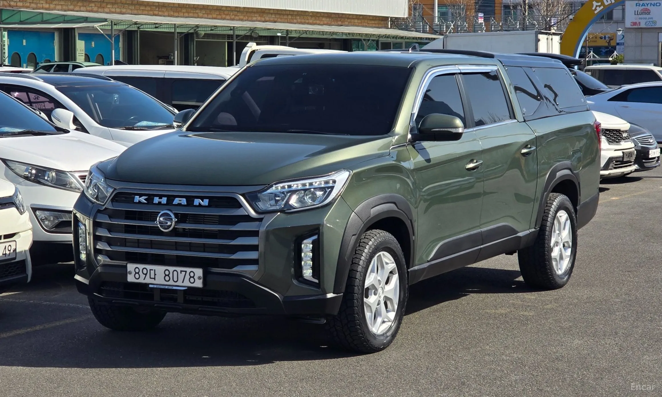 Rexton Sports Khan