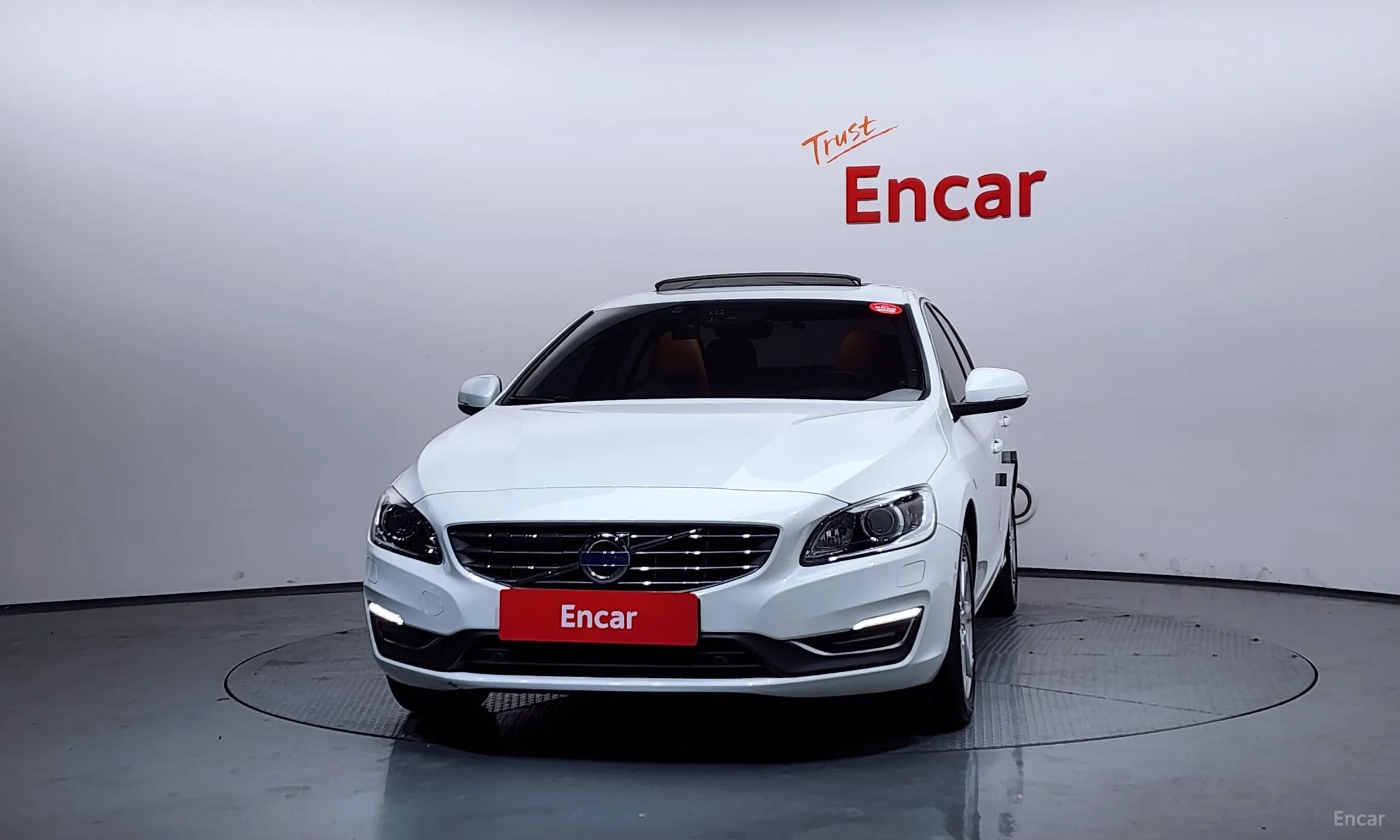 Volvo S60 превью 3