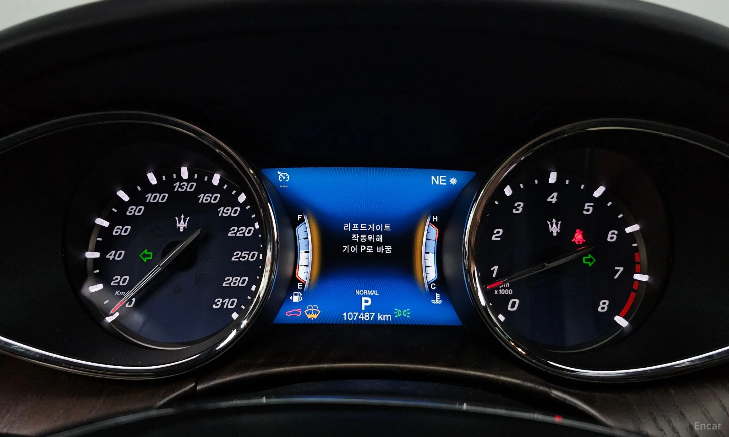 Maserati Quattroporte превью 8