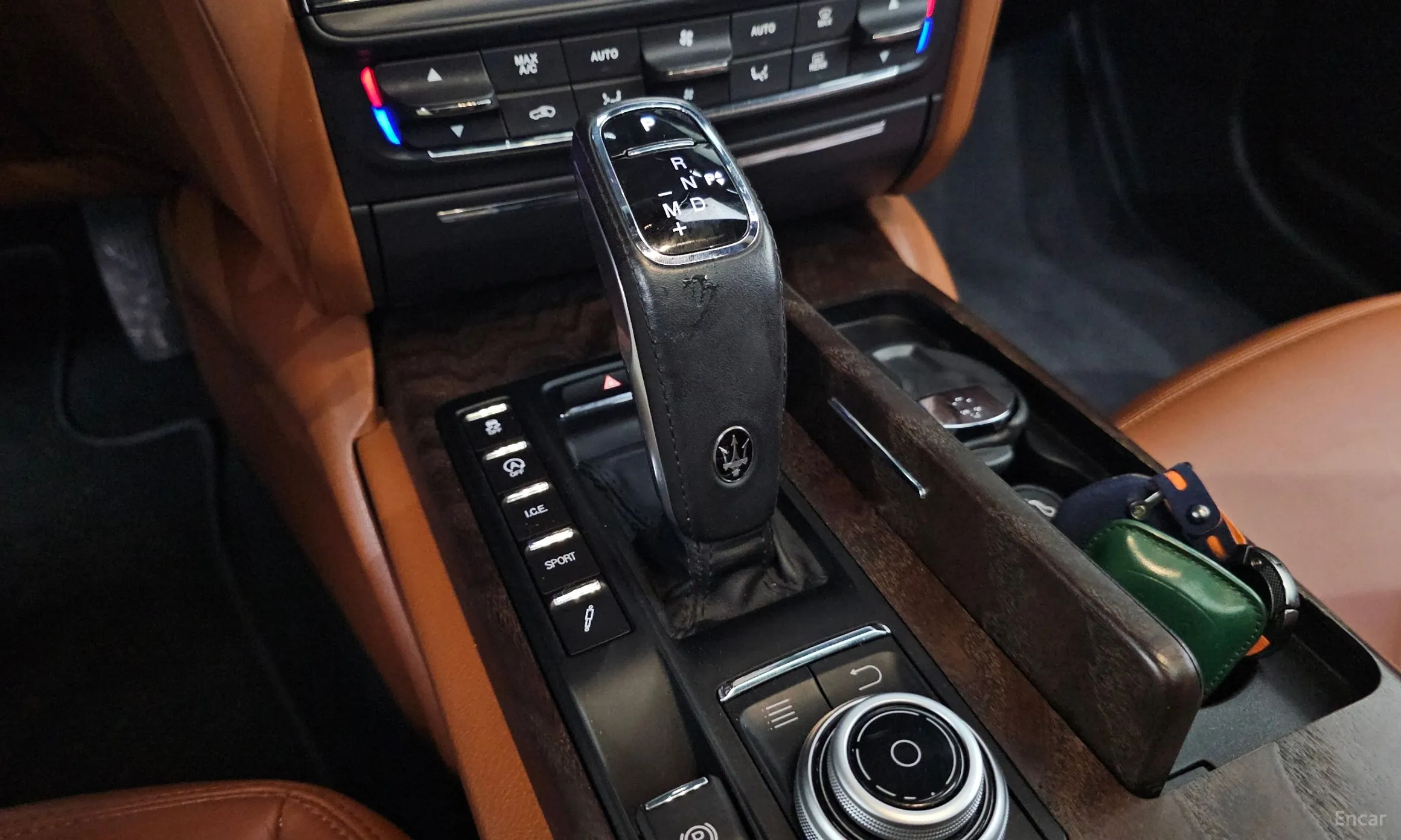 Maserati Quattroporte превью 9