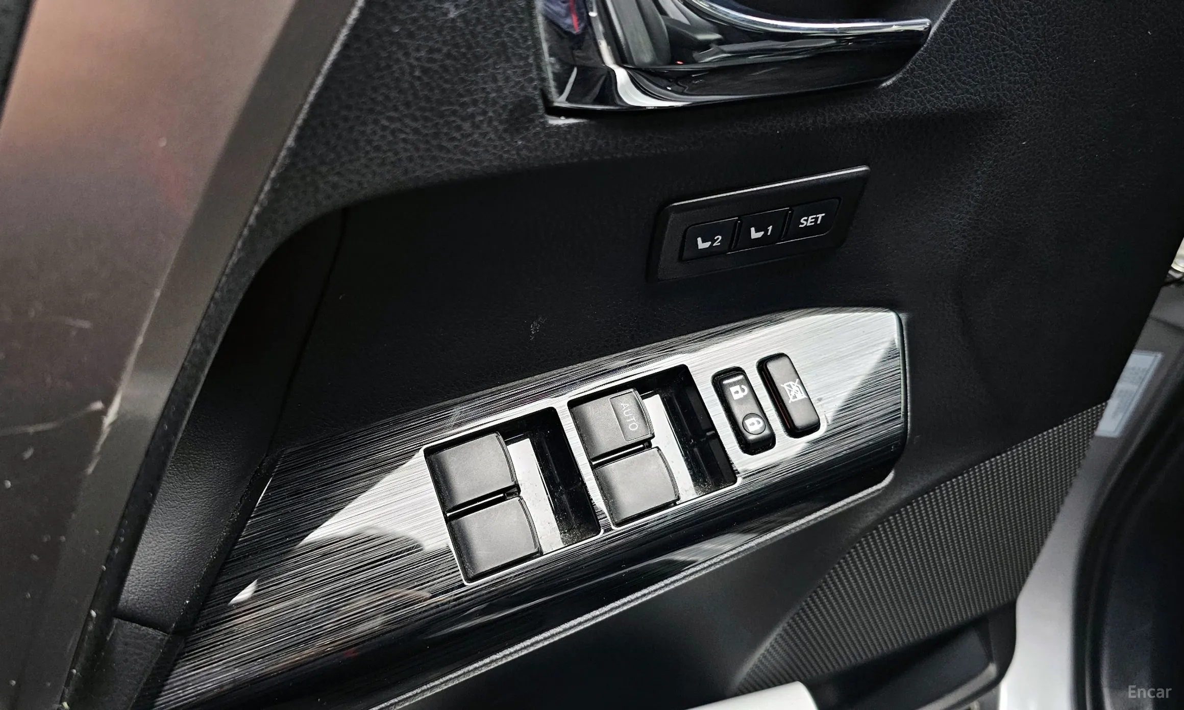 Toyota RAV4 превью 18