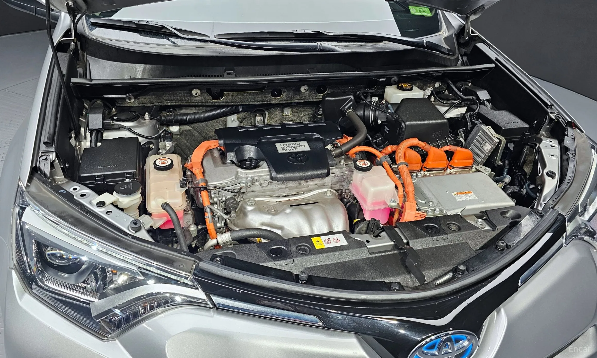 Toyota RAV4 превью 6