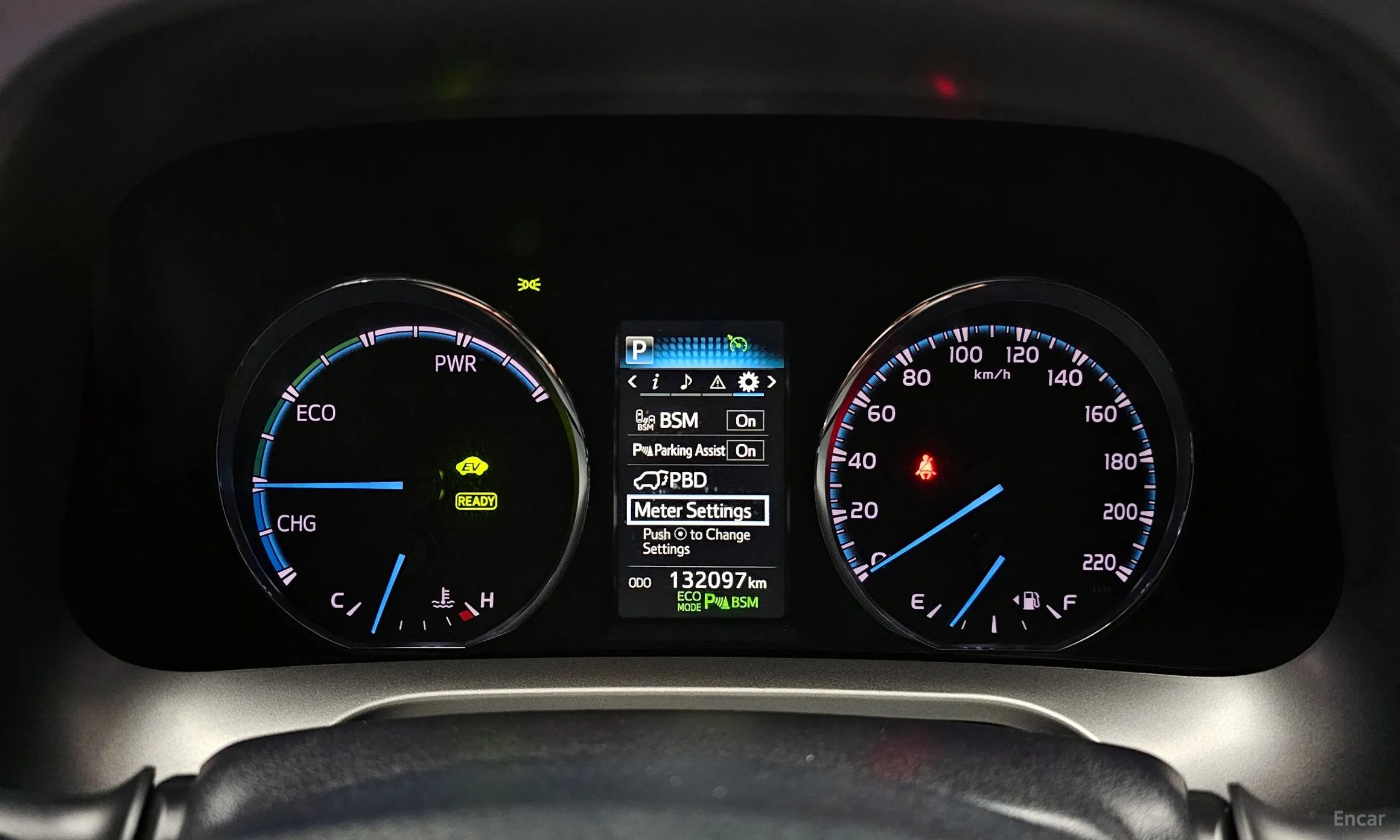 Toyota RAV4 превью 8
