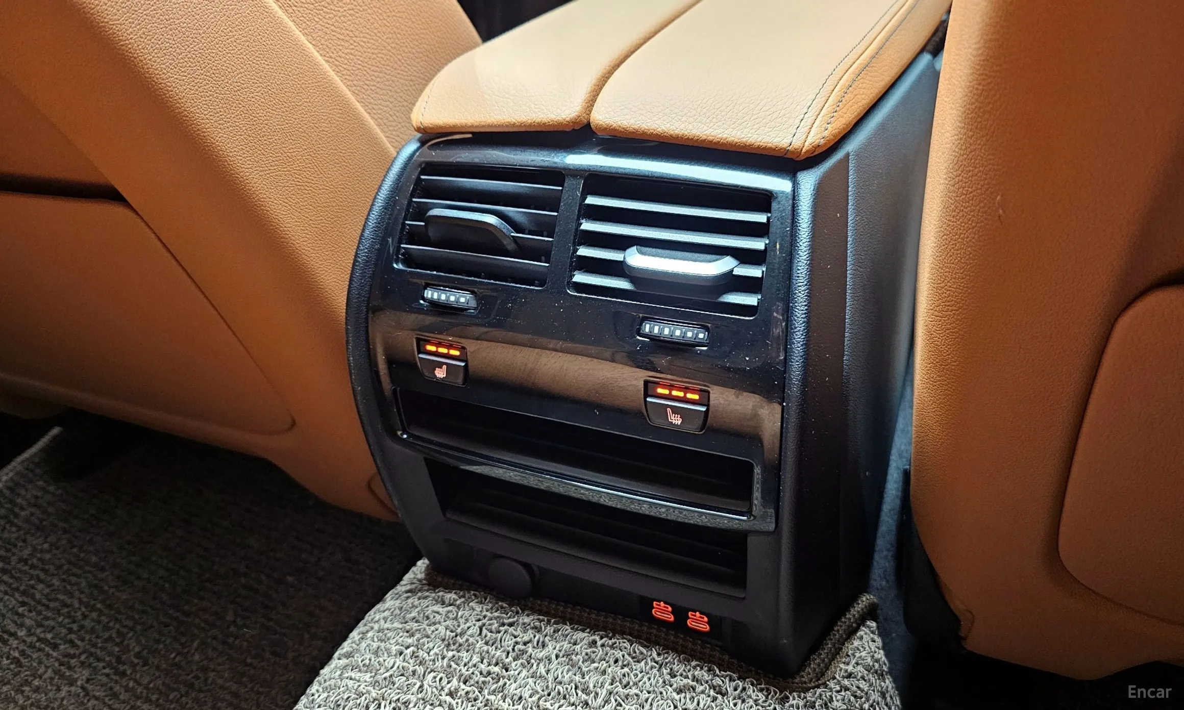 BMW 5 Series (G30) превью 17