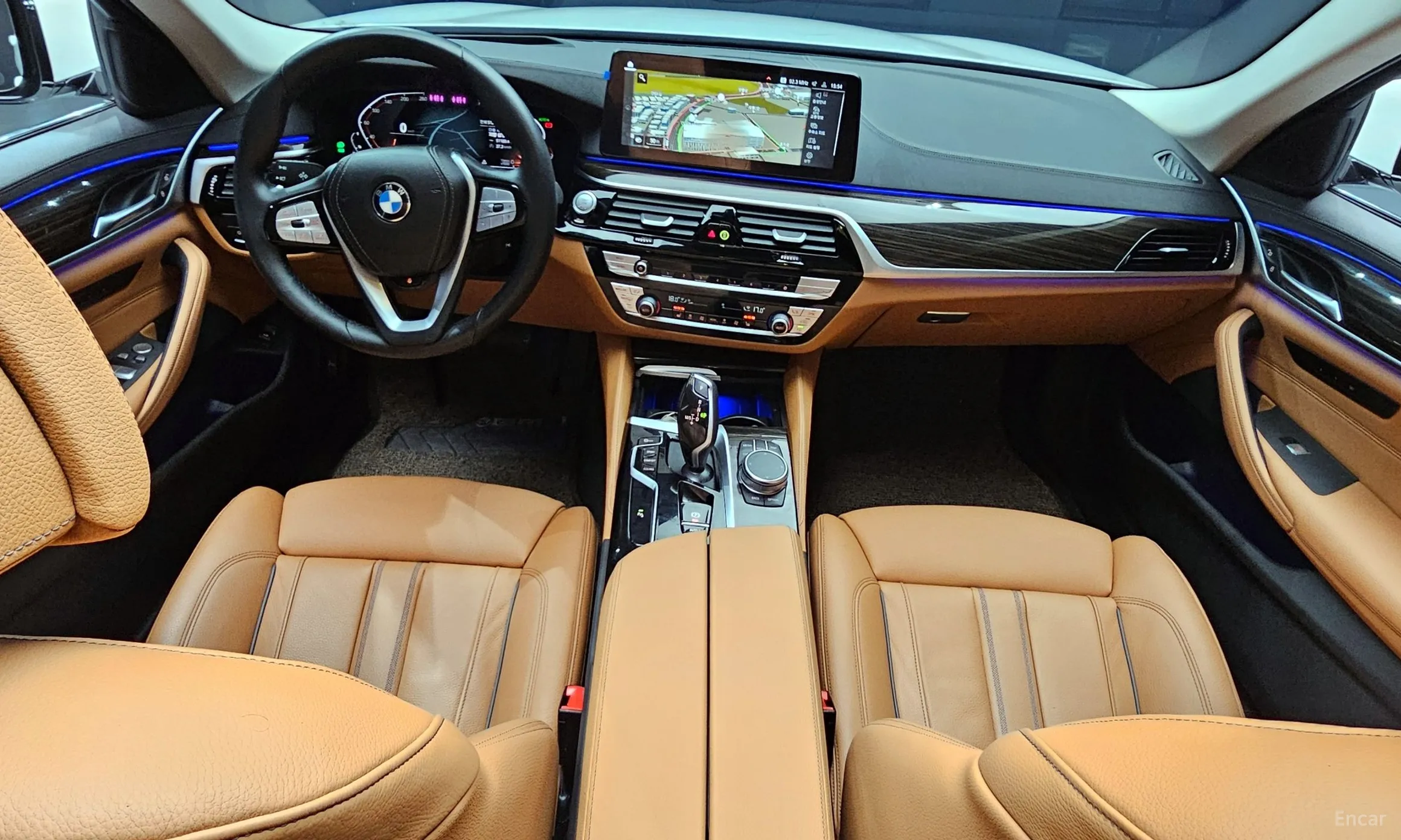 BMW 5 Series (G30) превью 7