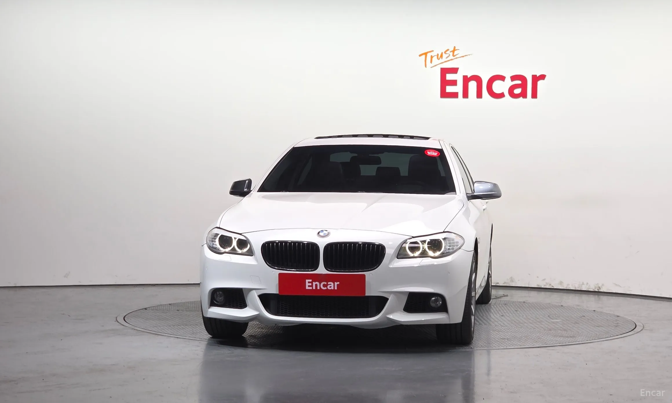 BMW 5 Series (F10) превью 3