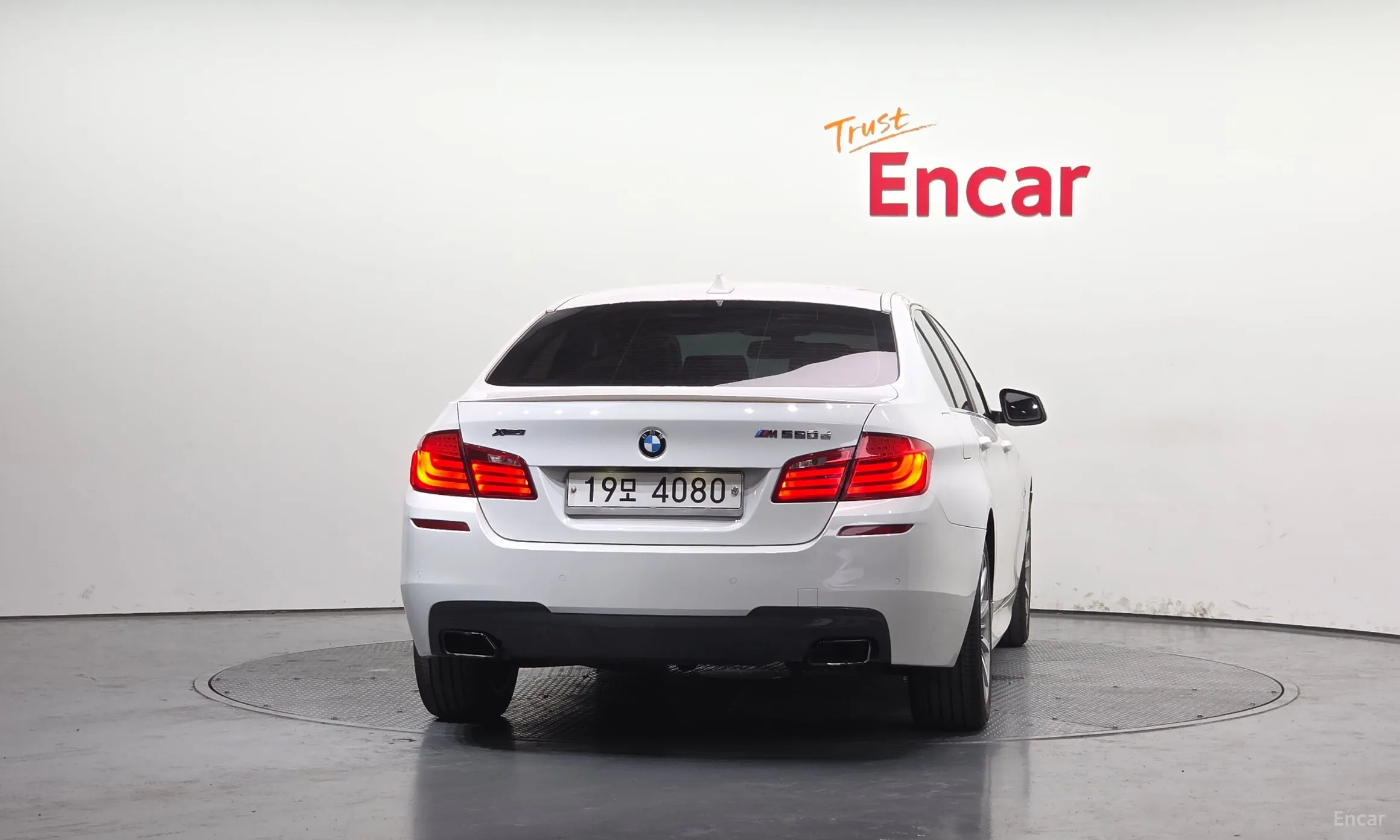 BMW 5 Series (F10) превью 4