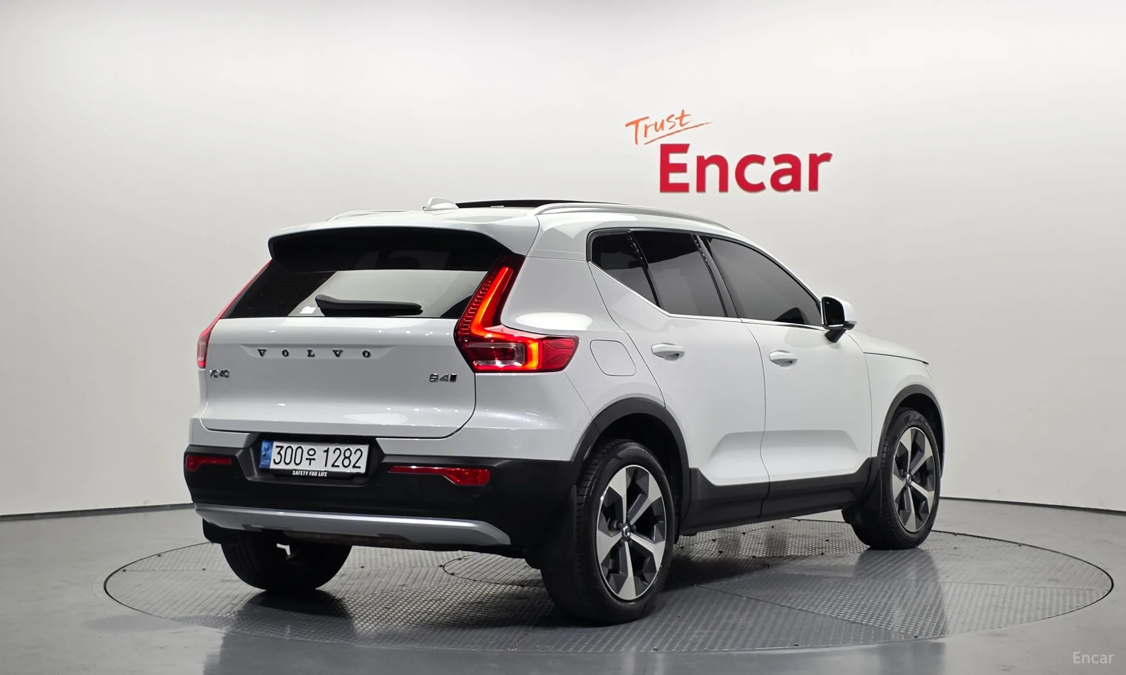 Volvo XC40 превью 2